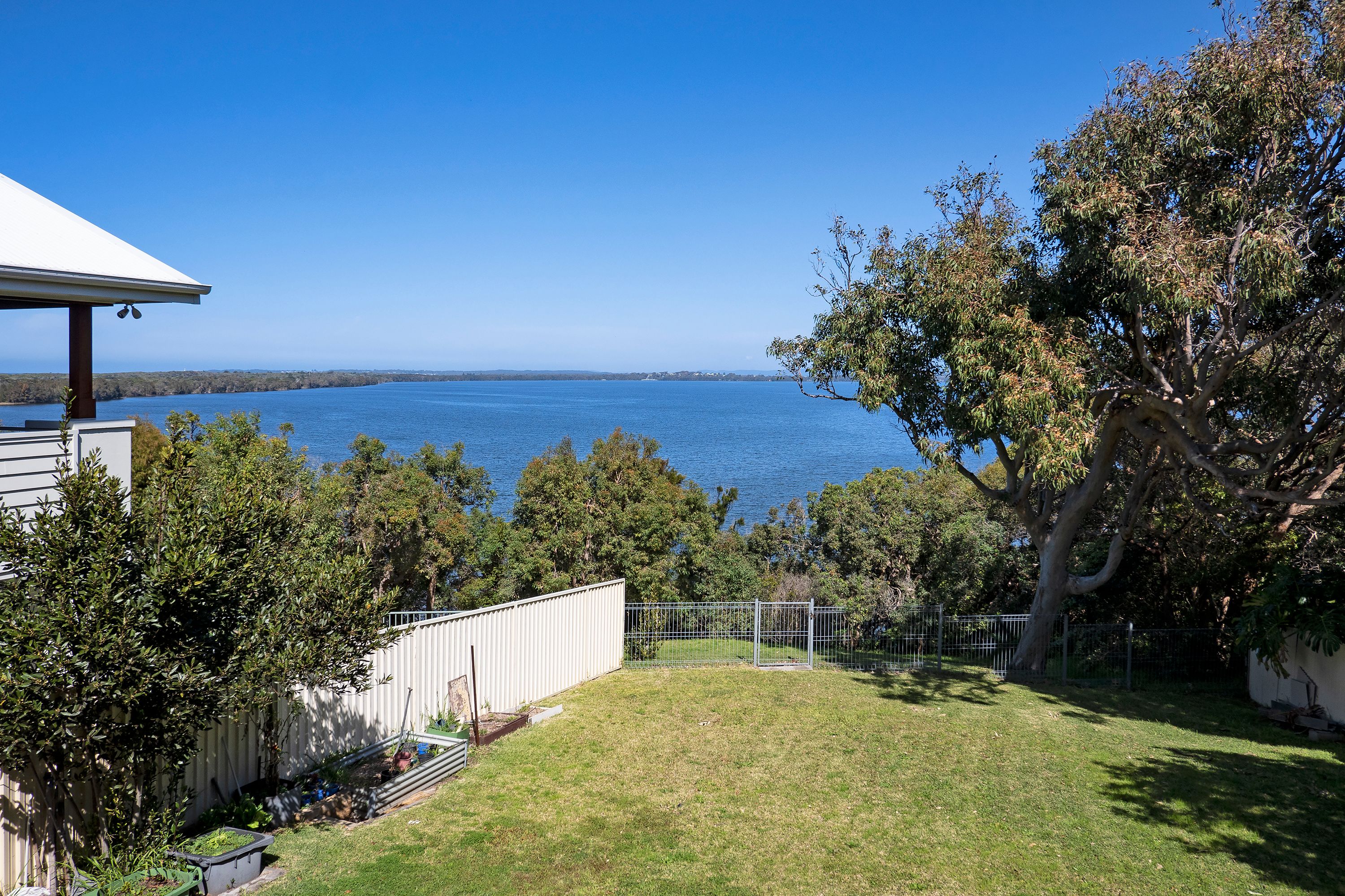42 Terence Avenue, Lake Munmorah, NSW 2259