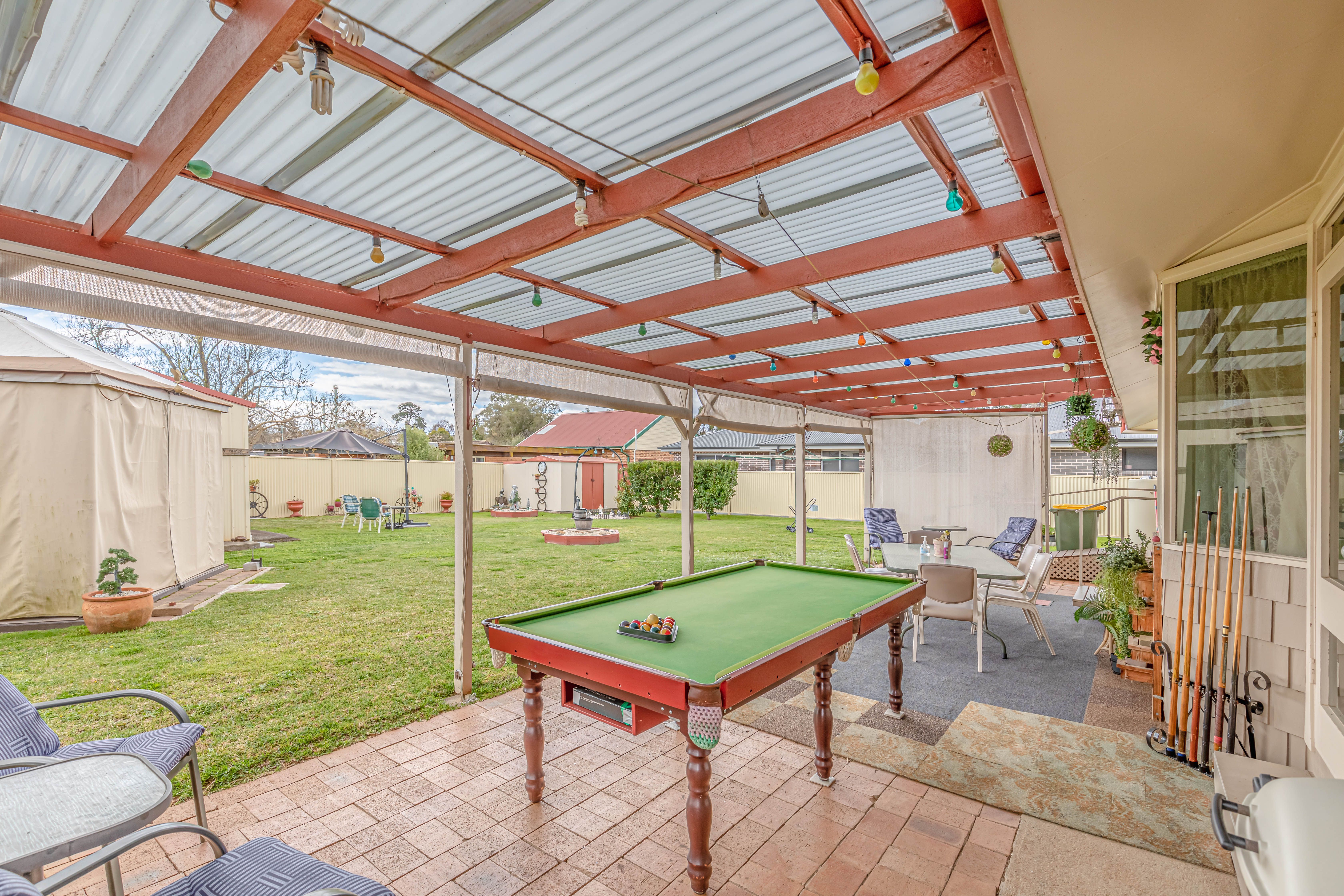 16 Miriyan Drive, Kelso NSW 2795