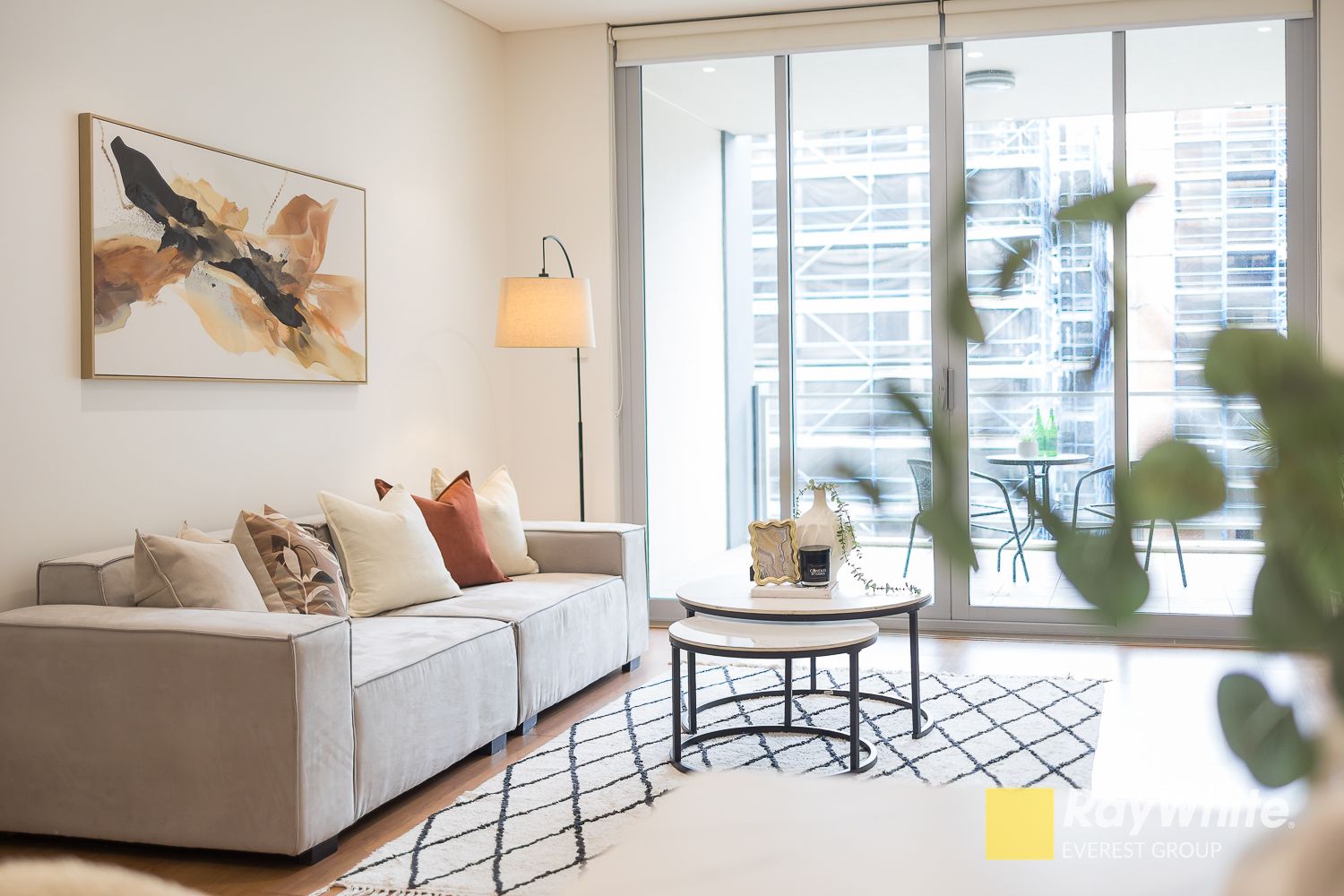 510B/8 Bourke Street — photo 3 of 25