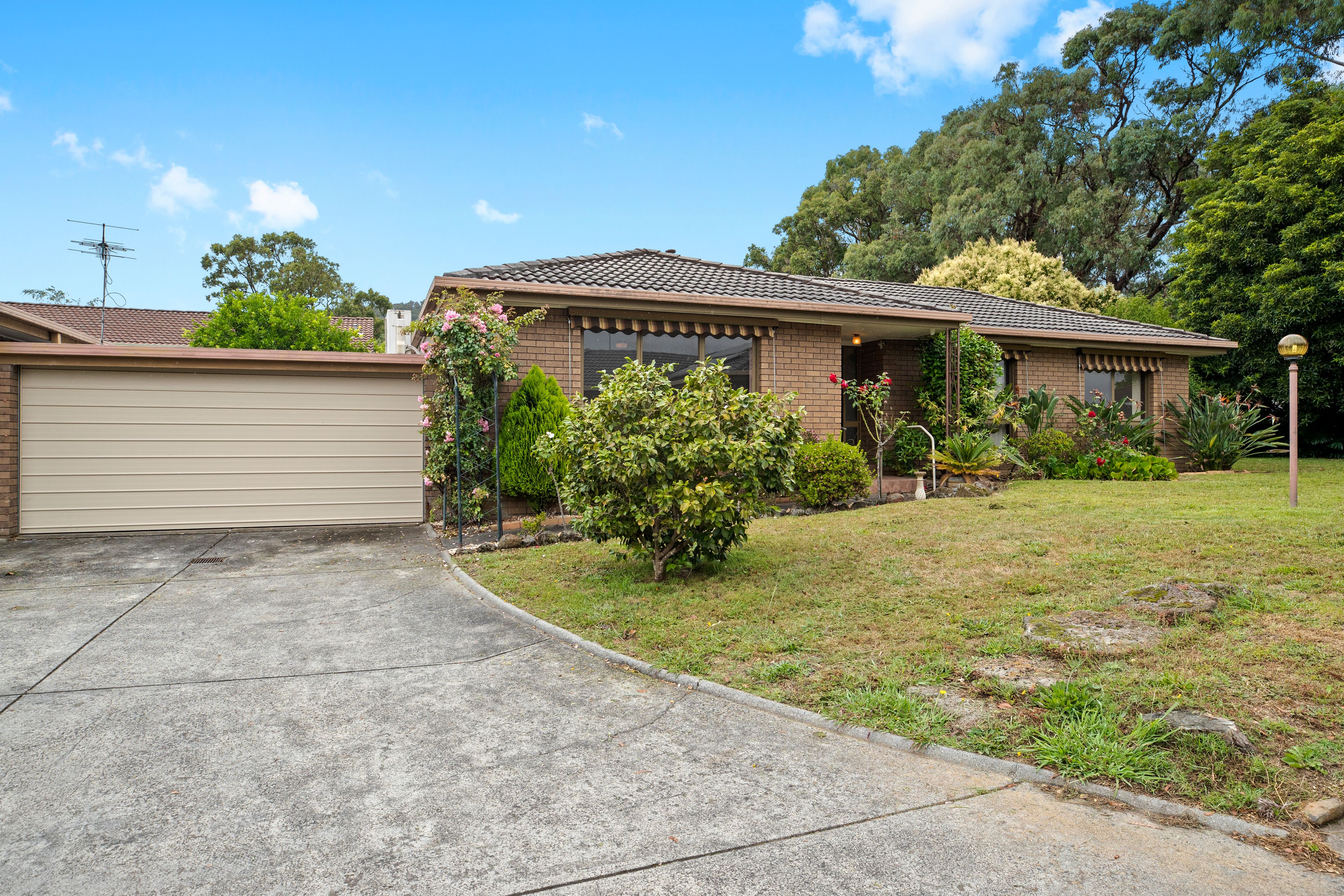 22 Hutton Avenue, Ferntree Gully VIC 3156