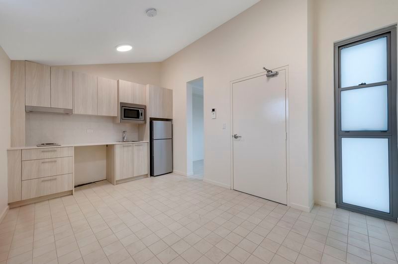 2/11-13 Gleeson Avenue, Sydenham, NSW 2044