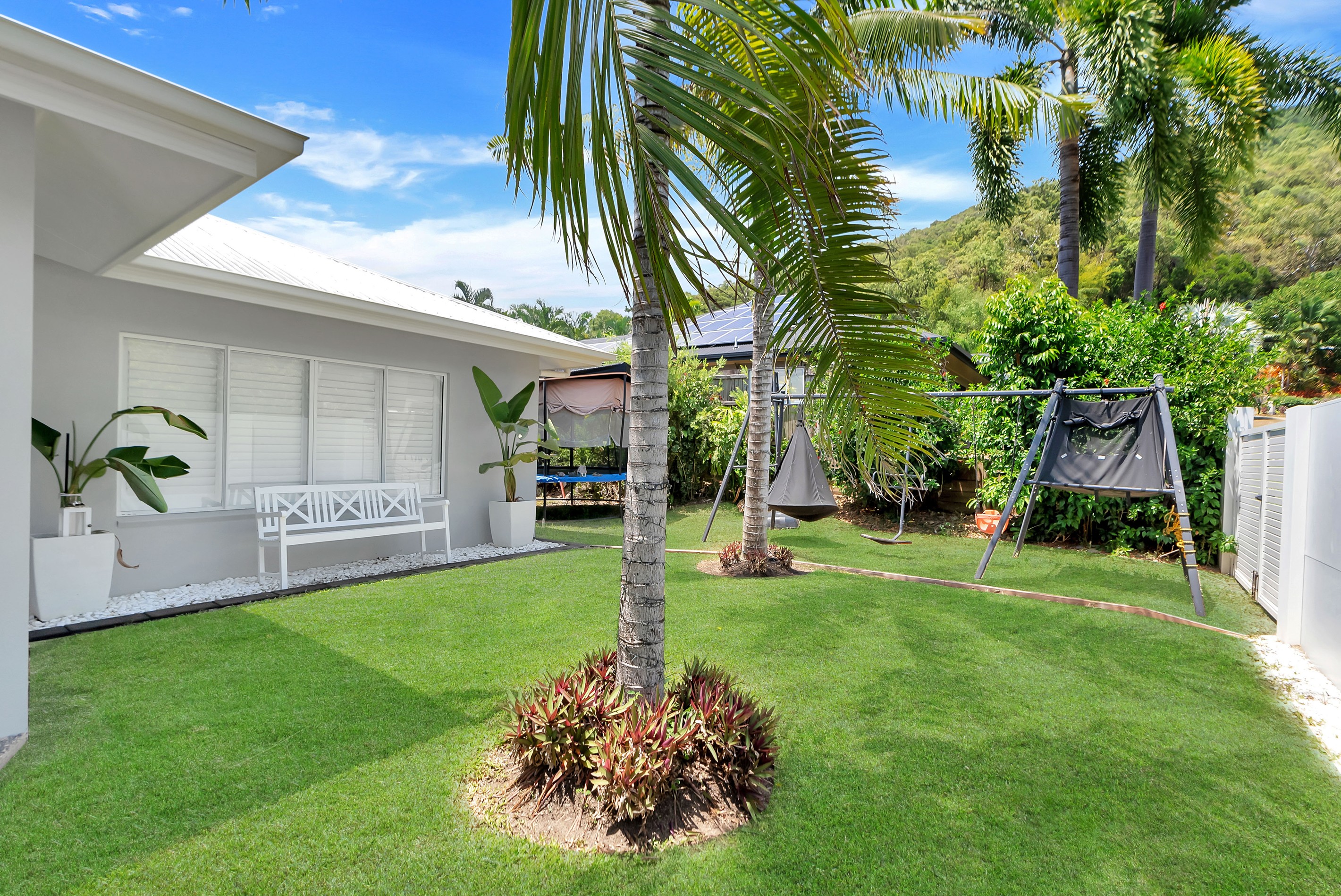 44 Savannah Street, Palm Cove, QLD 4879