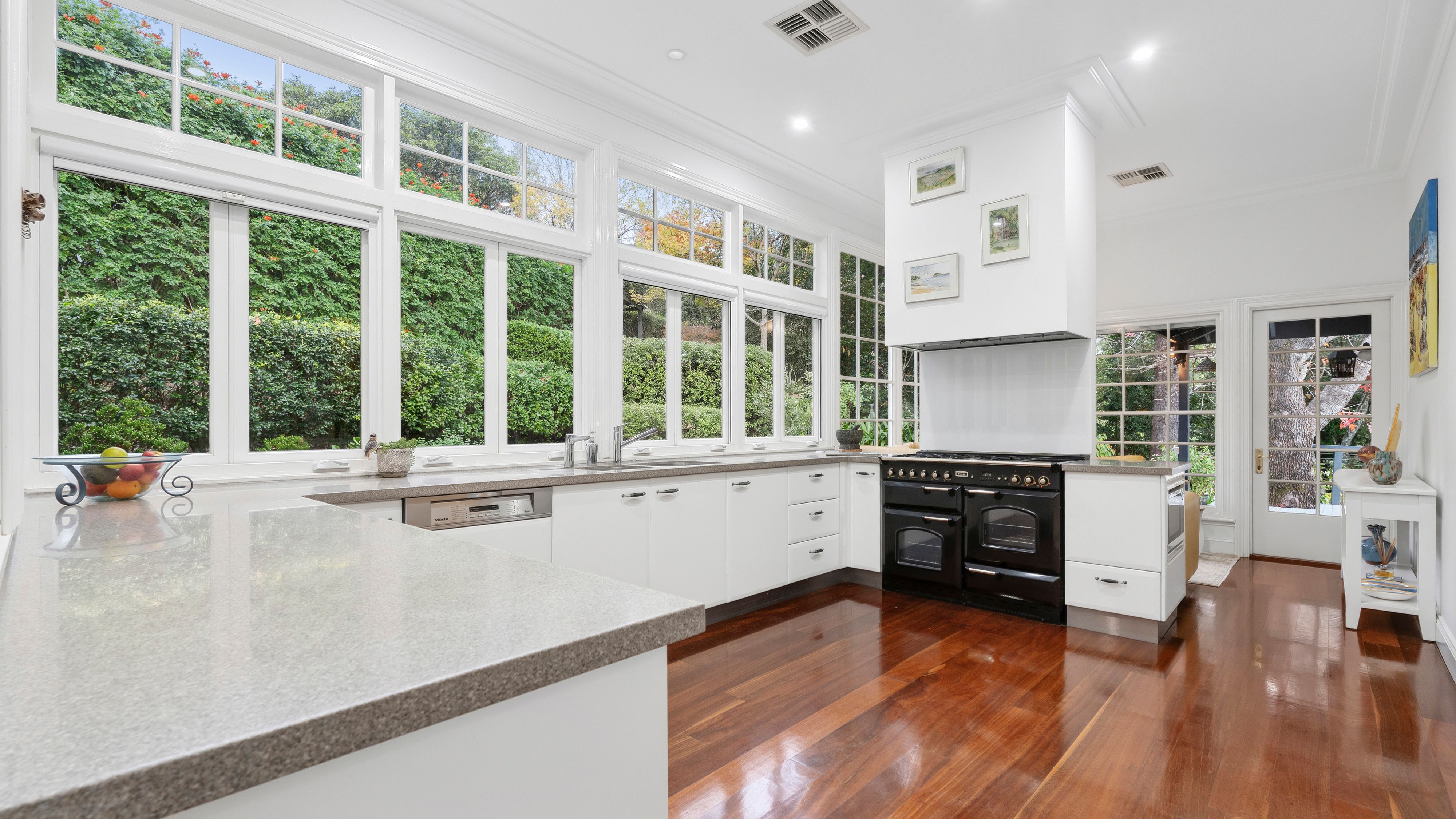 933 Grose Vale Road — photo 4 of 30