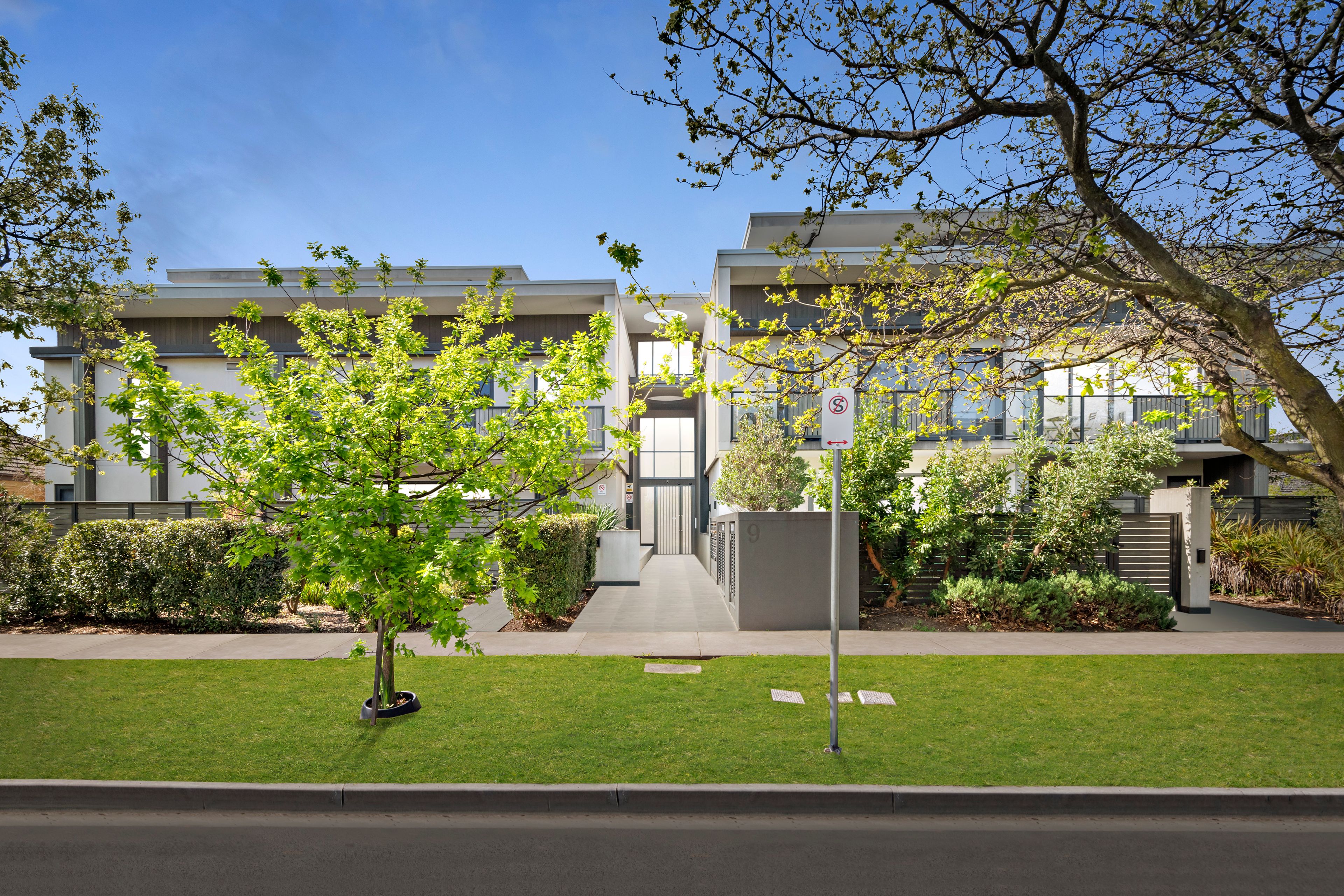 9 Camira Street, Malvern East VIC 3145