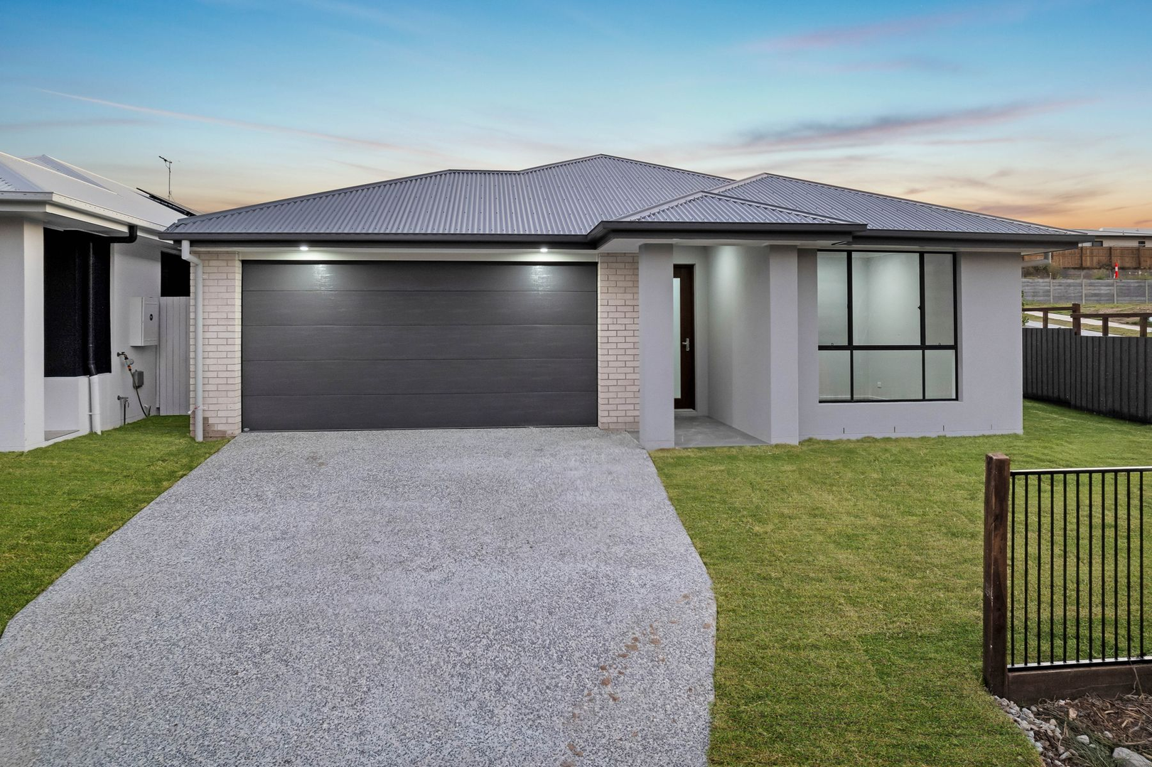 97 Carnarvon Drive, South Ripley, QLD 4306