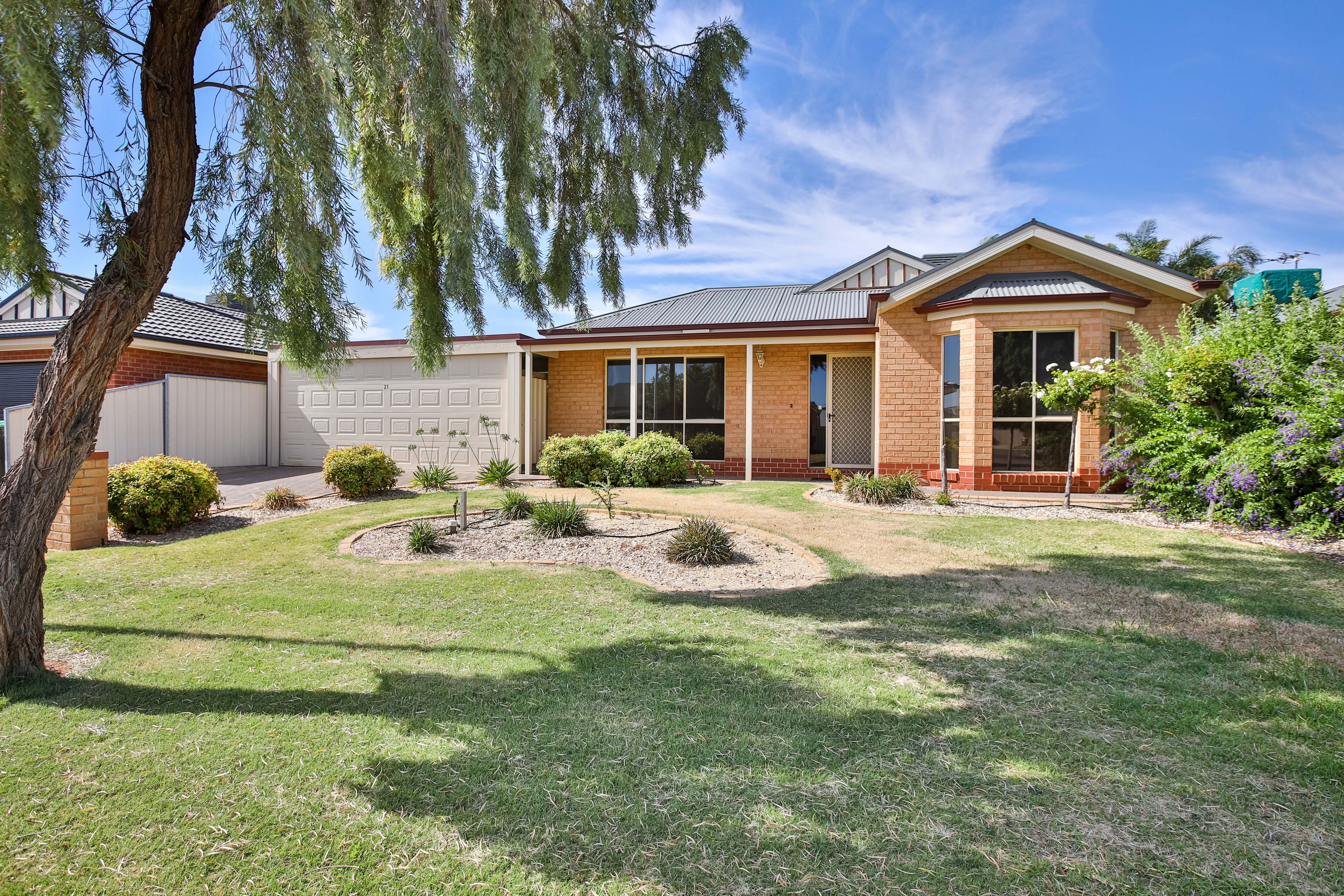 27 Canterbury Drive, Mildura VIC 3500