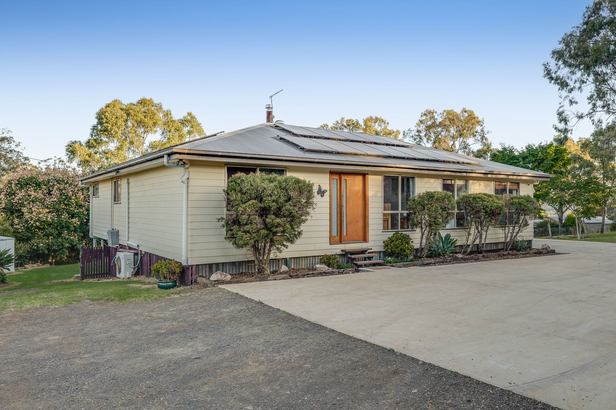 70 Valley View Drive, Meringandan West, QLD 4352