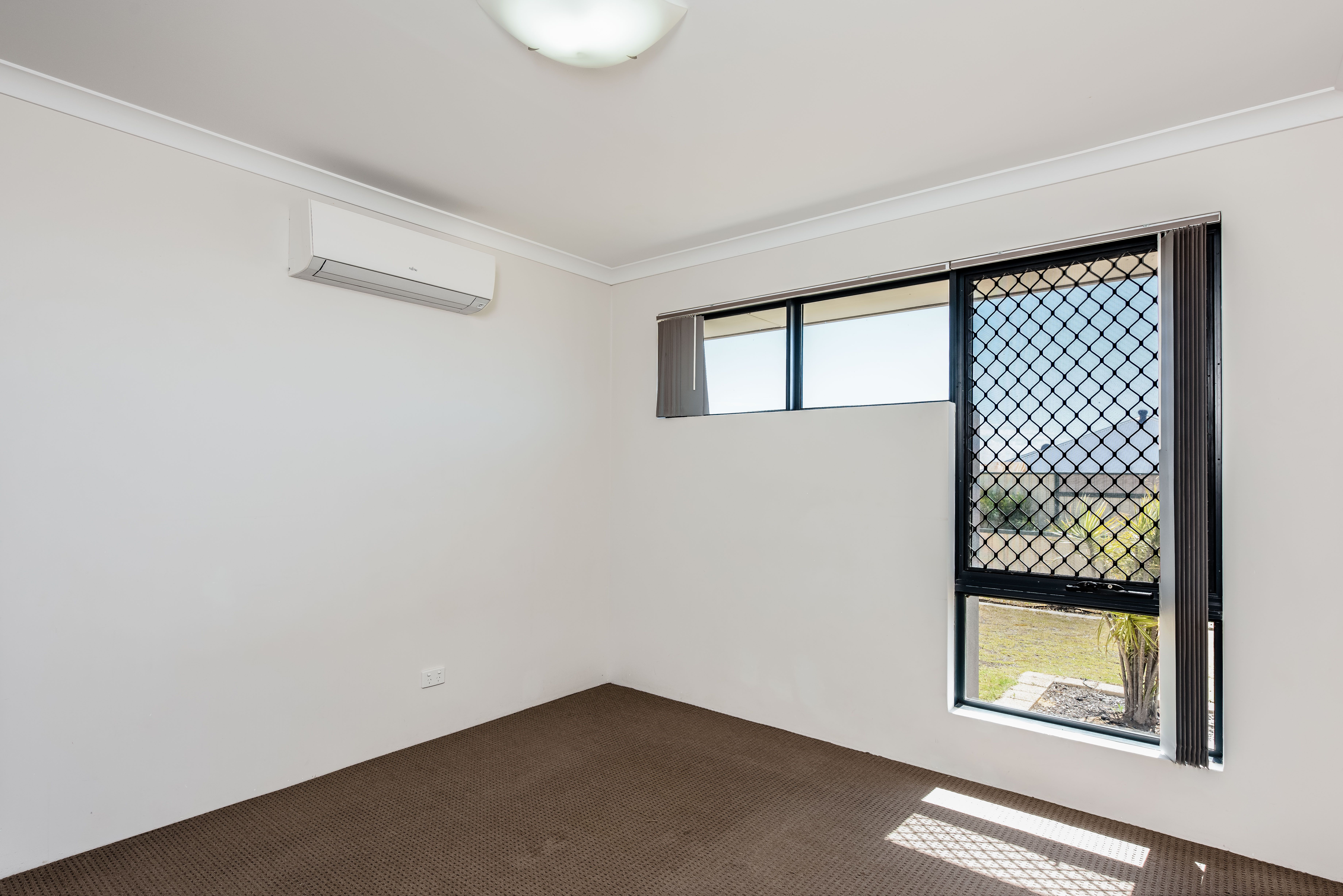 6 Hary Close, Utakarra, WA 6530