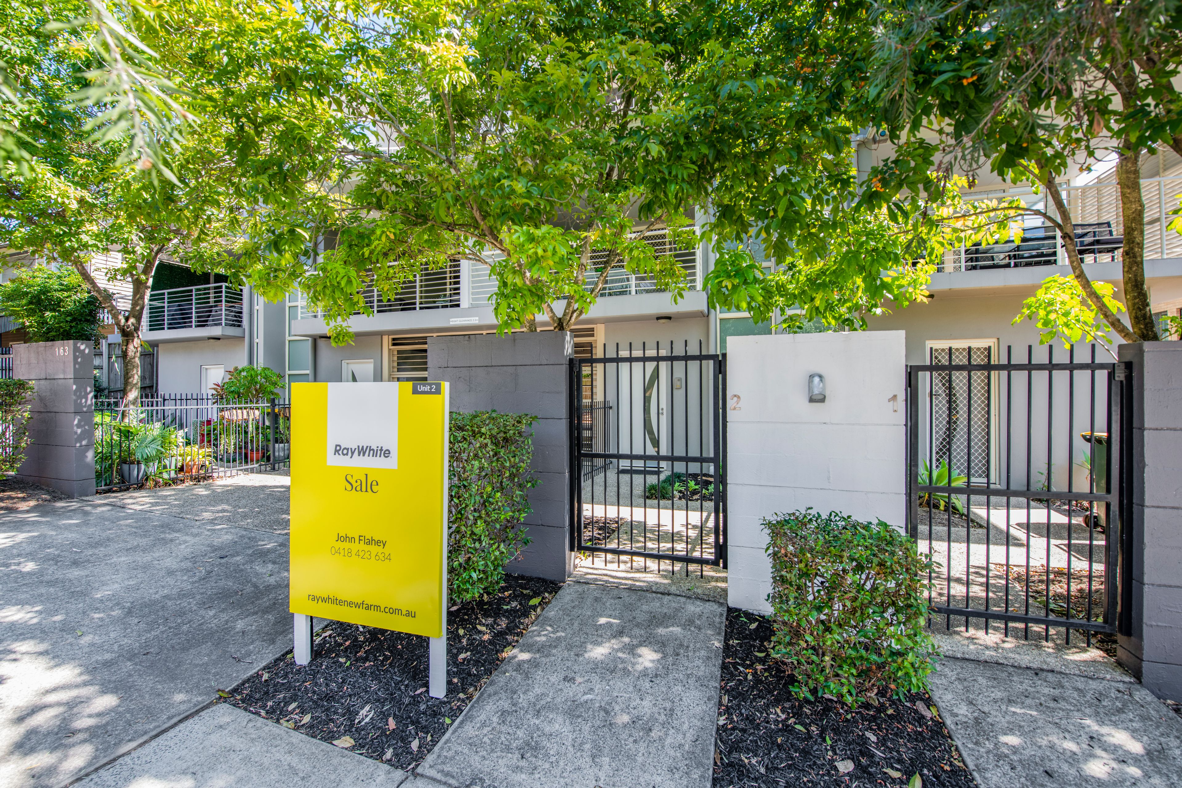 2/163 Central Avenue, Indooroopilly, QLD 4068