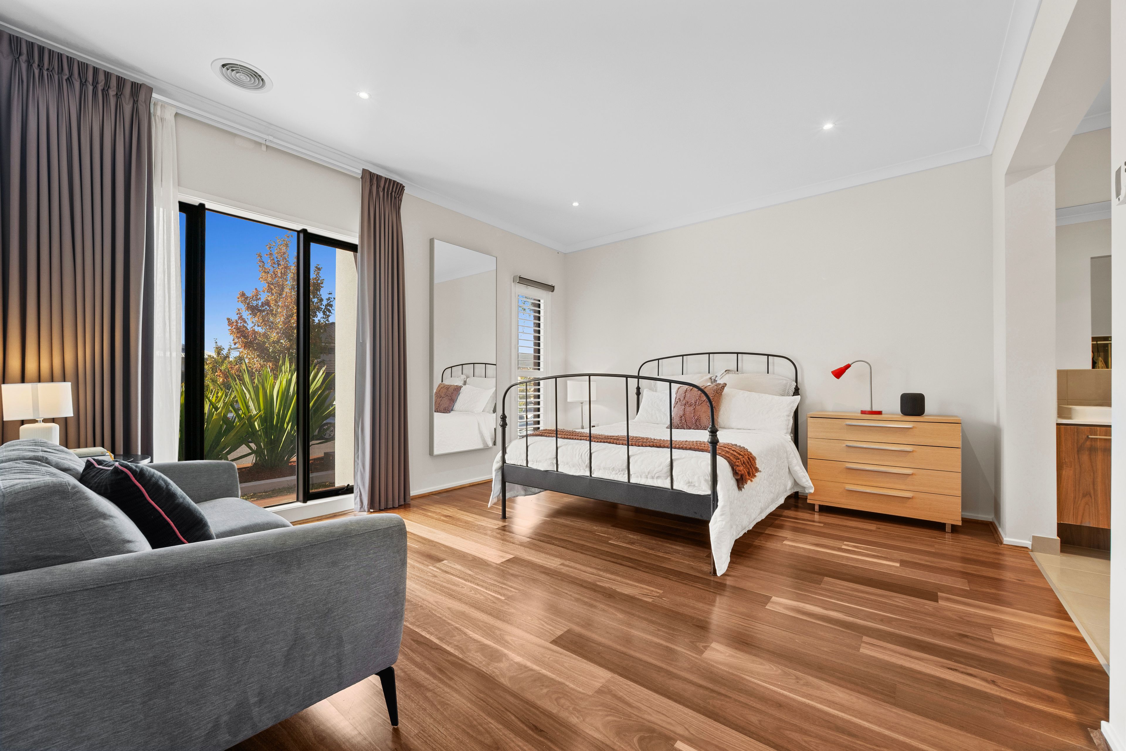 66 Graziers Crescent, Clyde North, VIC 3978