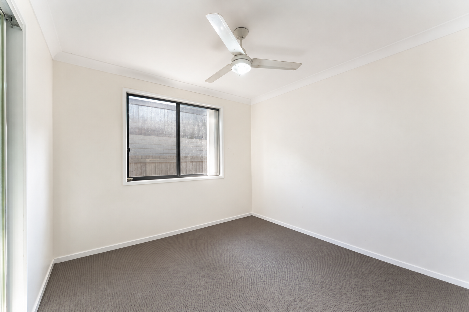 37 Wood Drive — photo 11 of 19