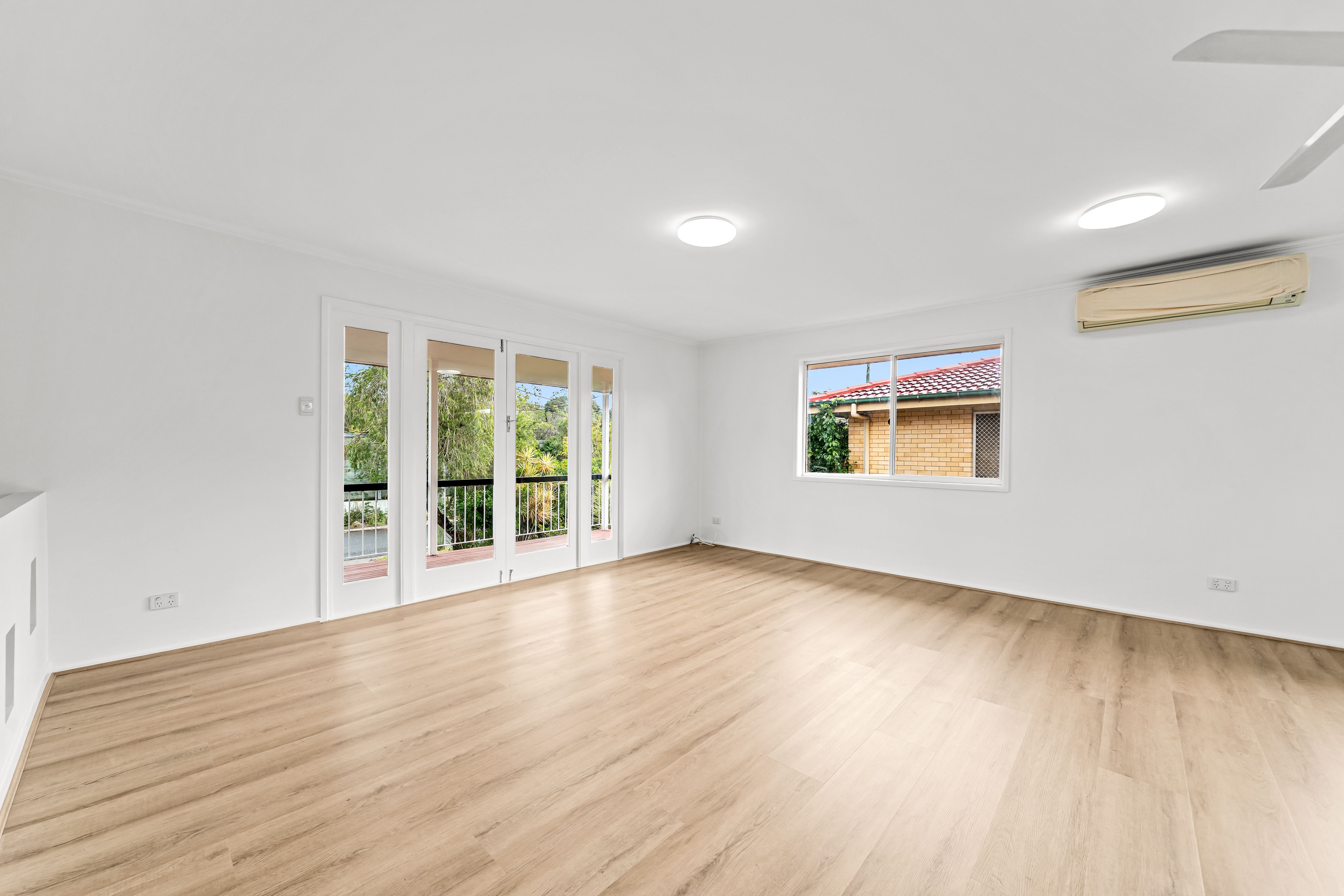 37 Meckiff Street — photo 5 of 24