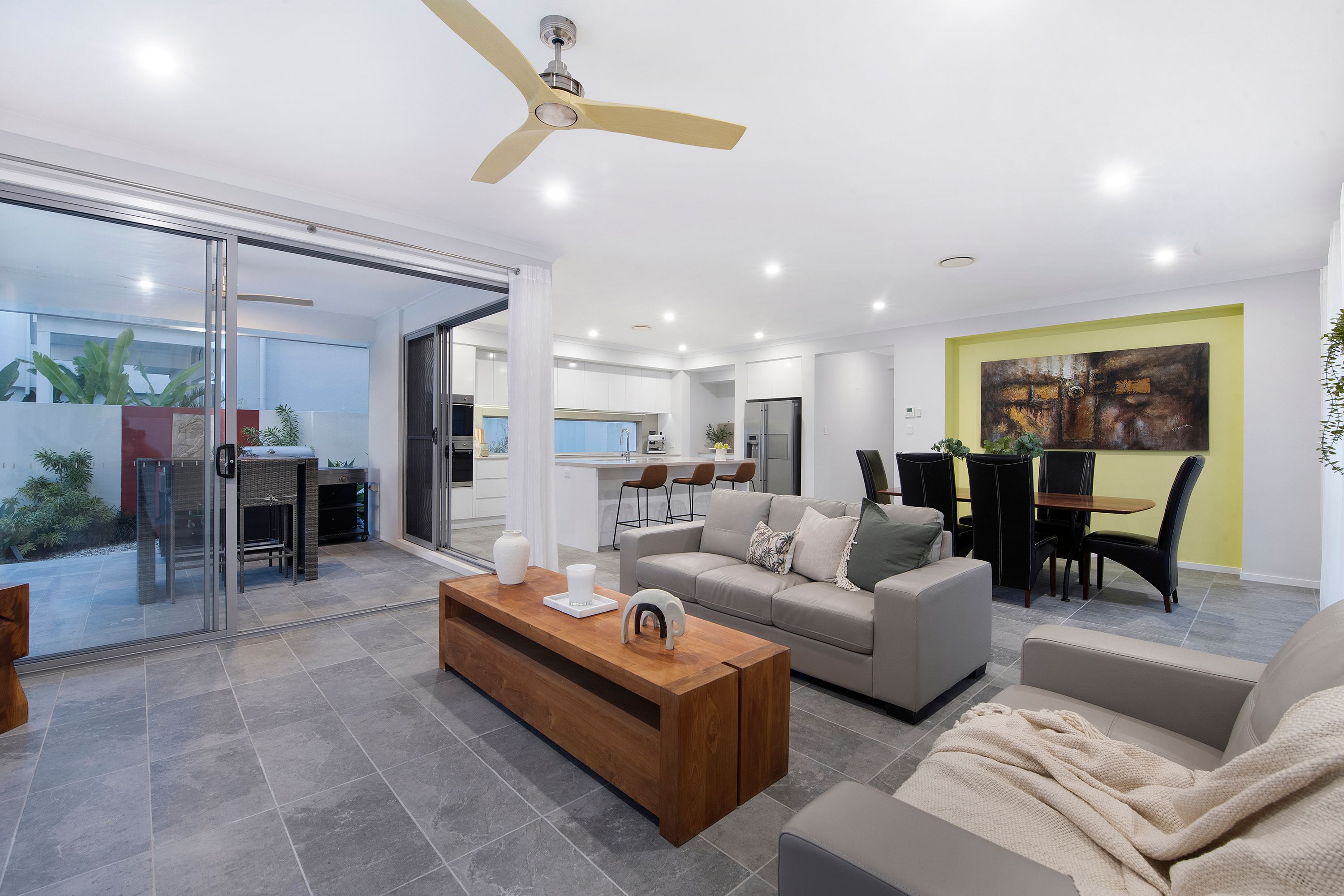 98 Lake Serenity Boulevard — photo 8 of 30