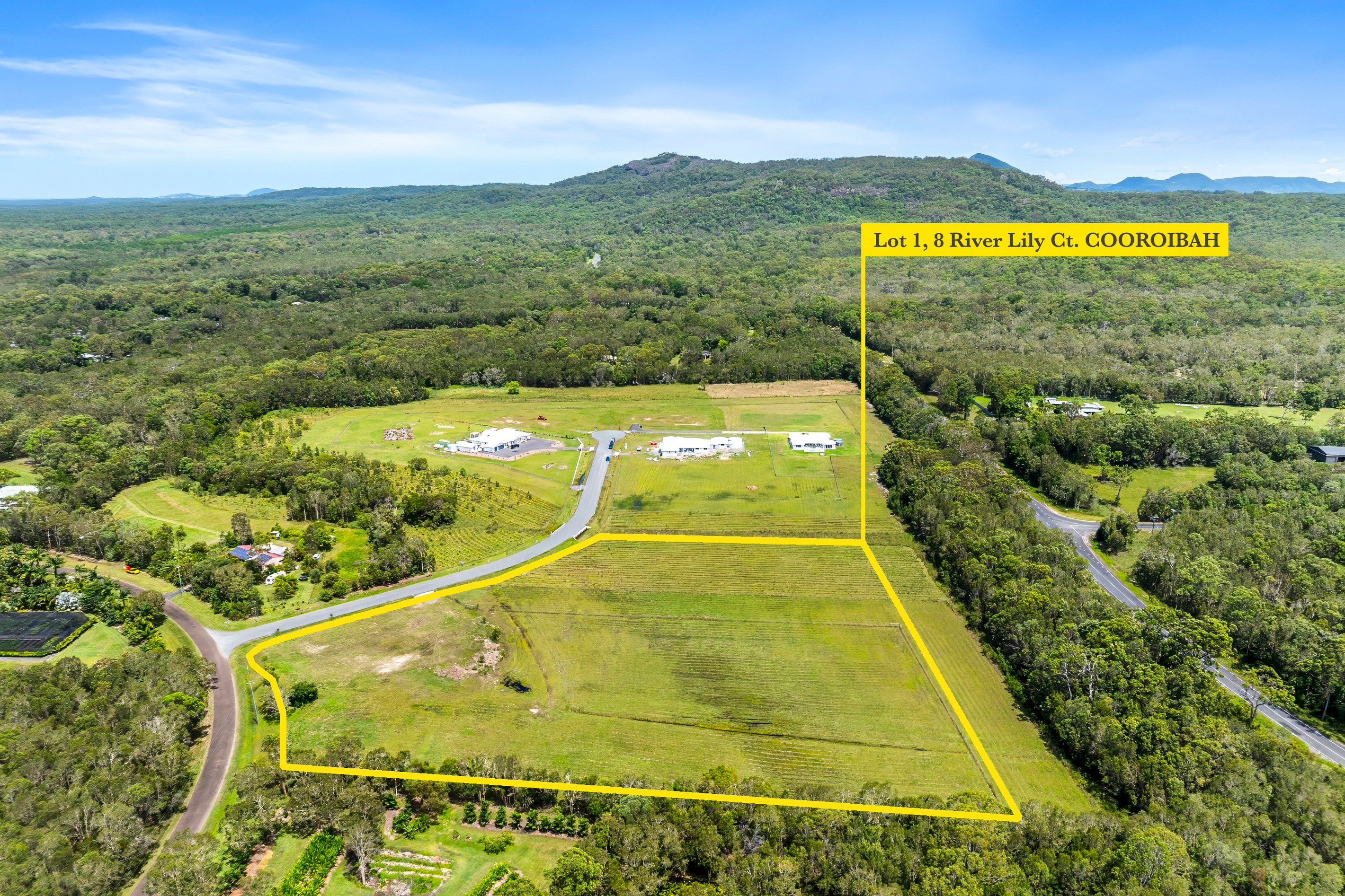 8 River Lily Court, Cooroibah, QLD 4565
