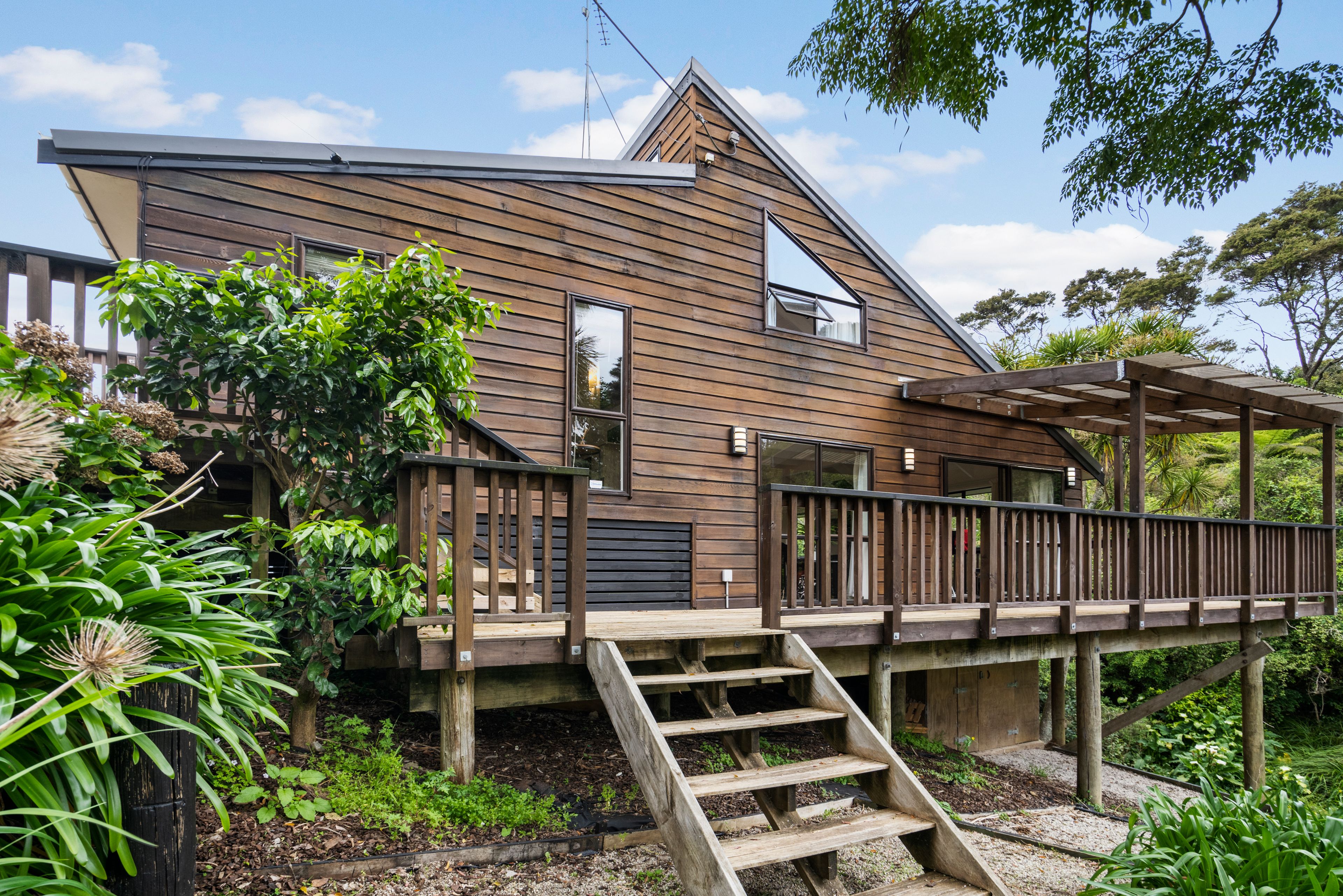 2/142 Lancaster Road, Beach Haven, North Shore City