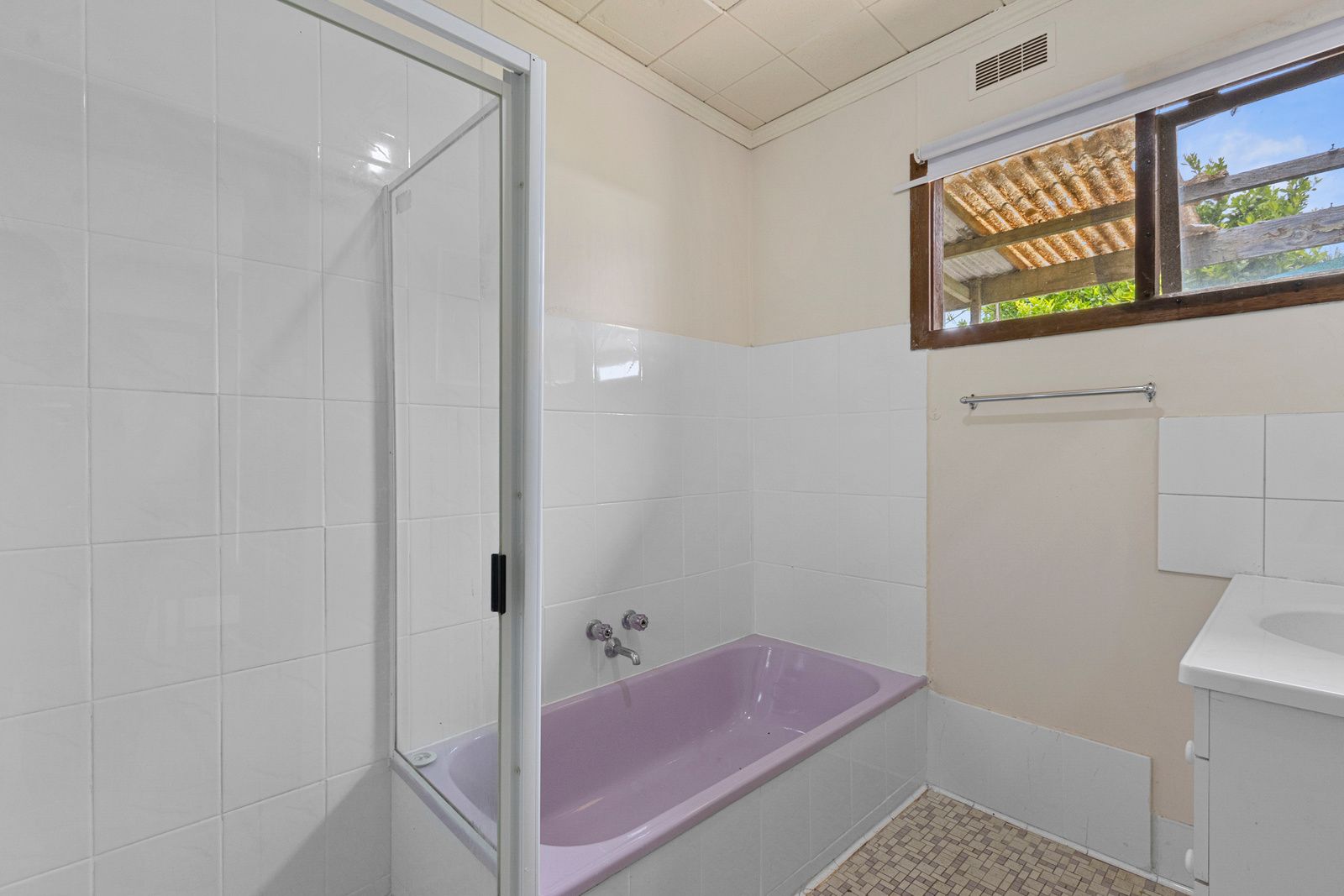 13 Bayview Drive — photo 9 of 9