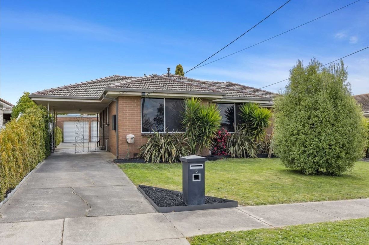5 Rugby Street, Wendouree VIC 3355