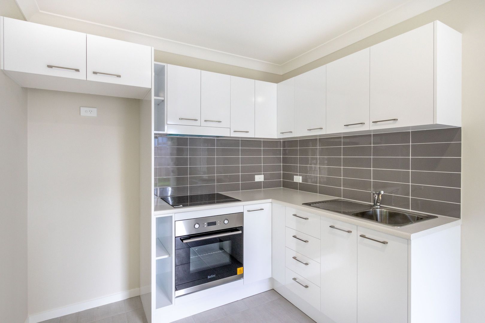 2/141A Glebe Road, Silkstone, QLD 4304