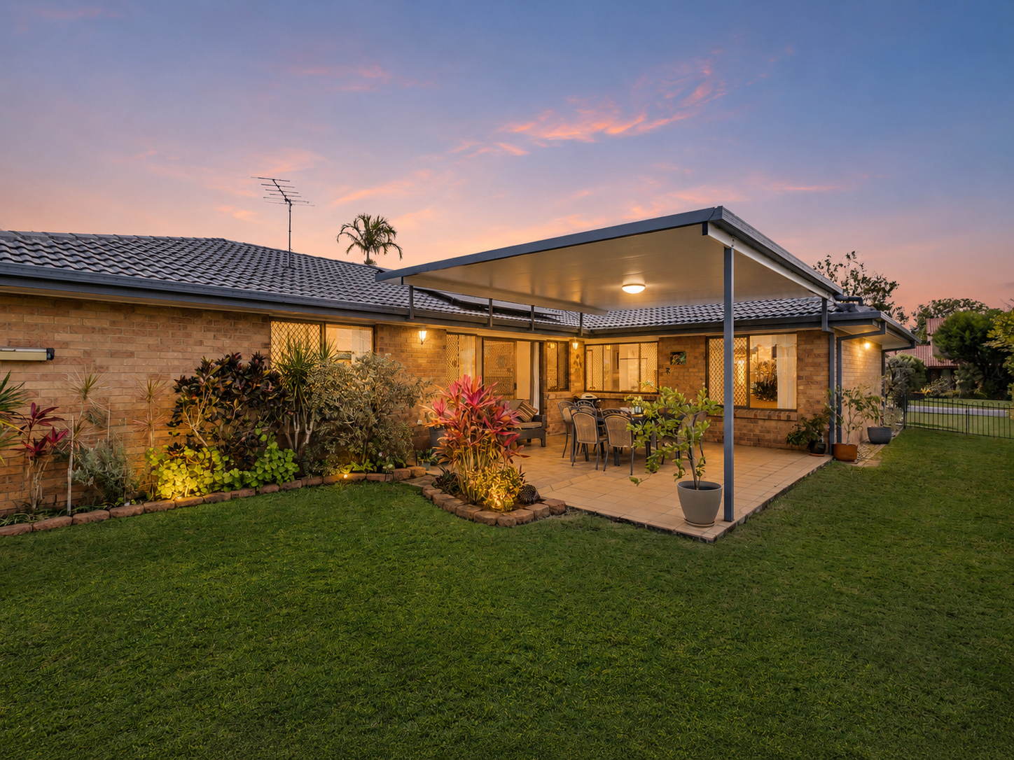 8 Ardee Court, Keperra, QLD 4054