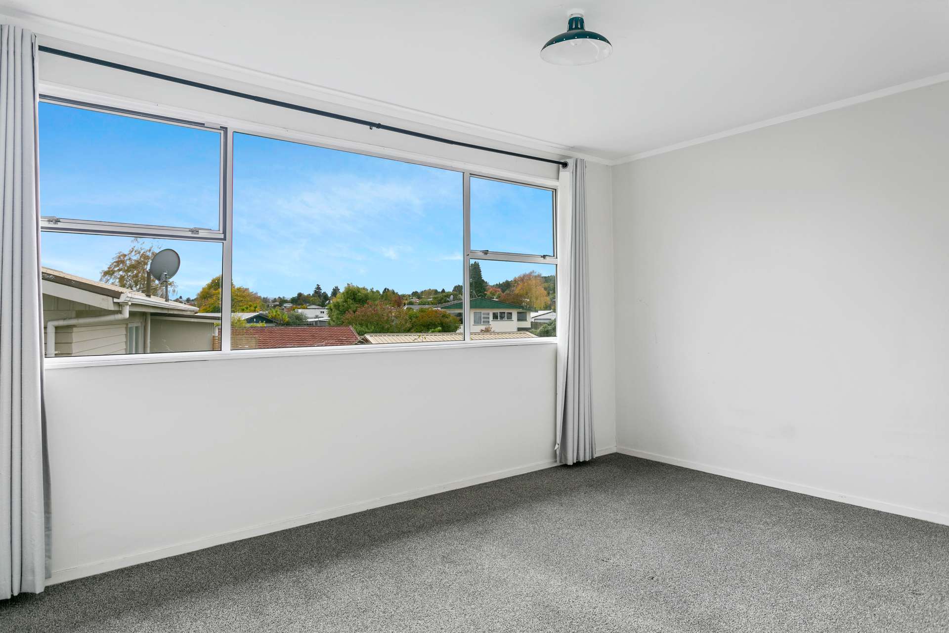 54 Richmond Avenue photo 15