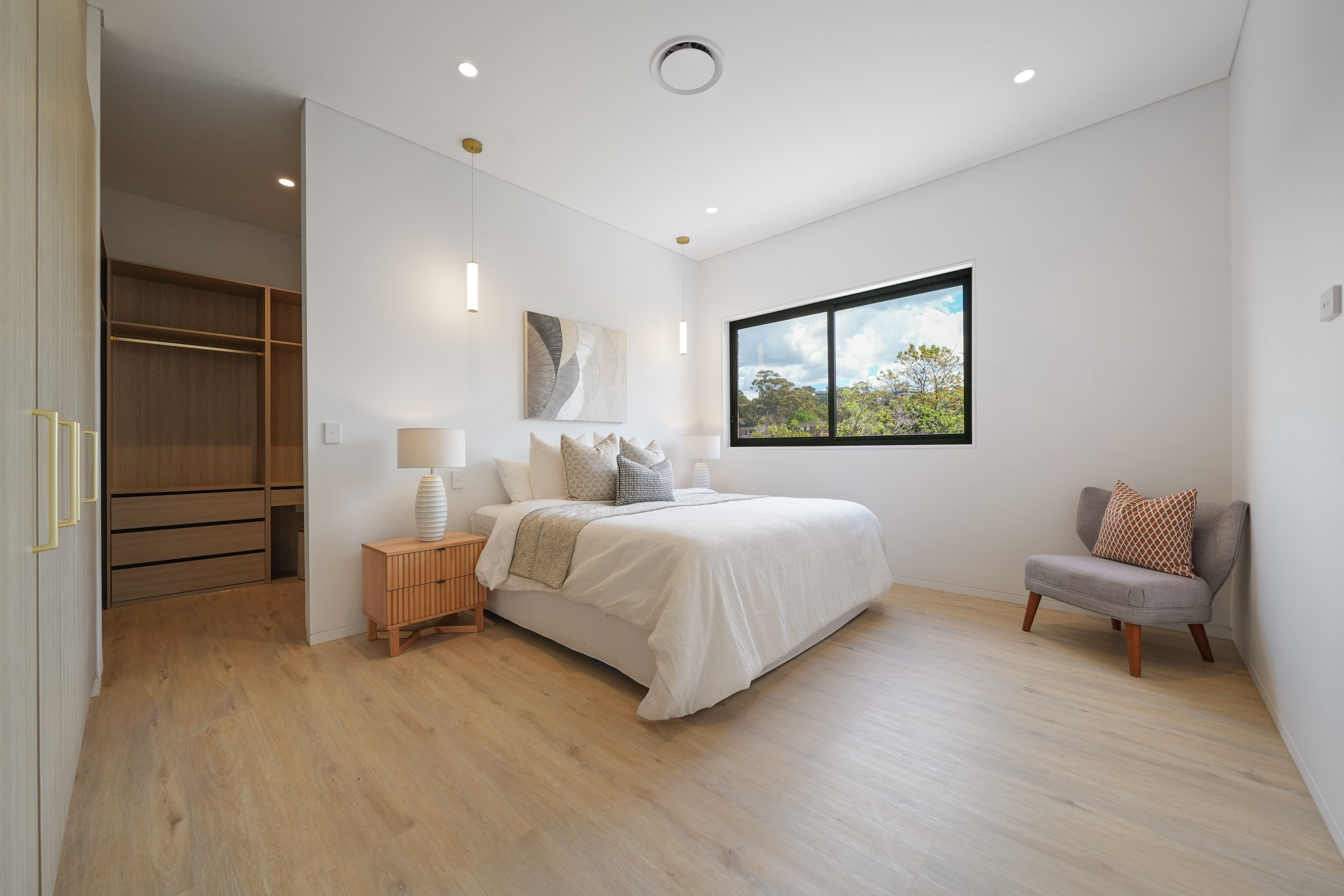 7 Simpson Street — photo 4 of 13