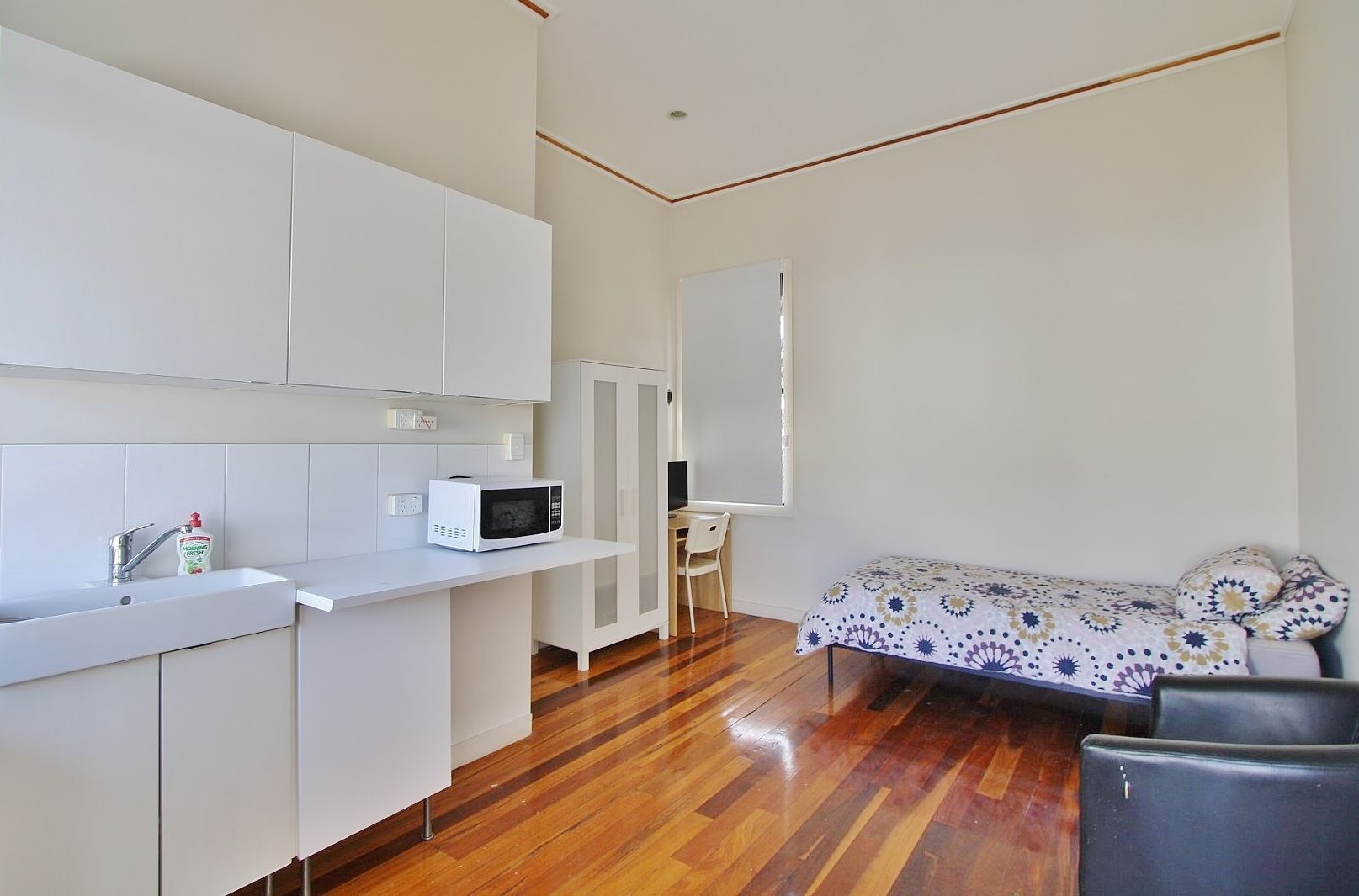1B/12 Gladstone Road, Highgate Hill, QLD 4101