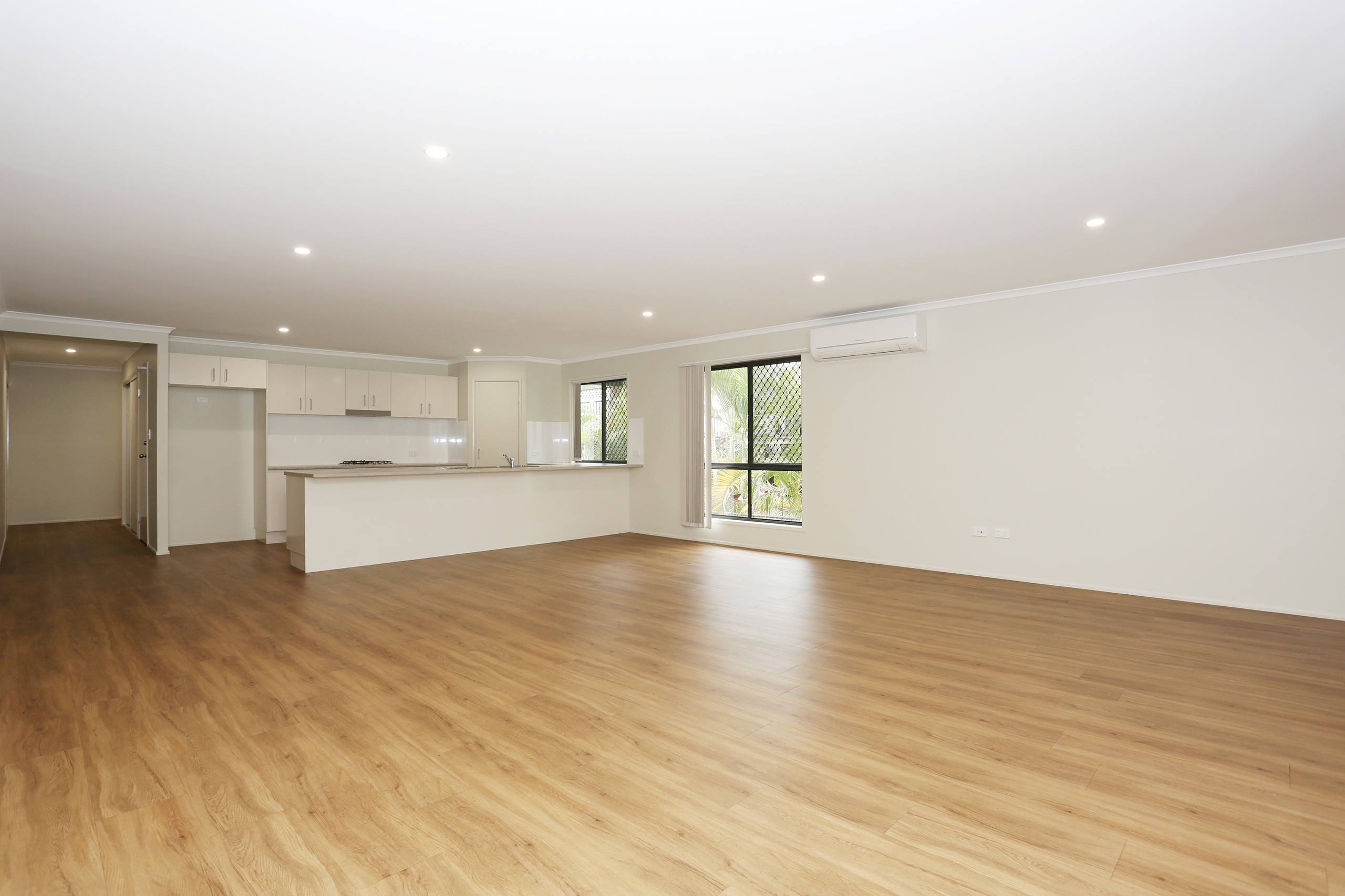 1/31 Valiant Crescent, Strathpine, QLD 4500