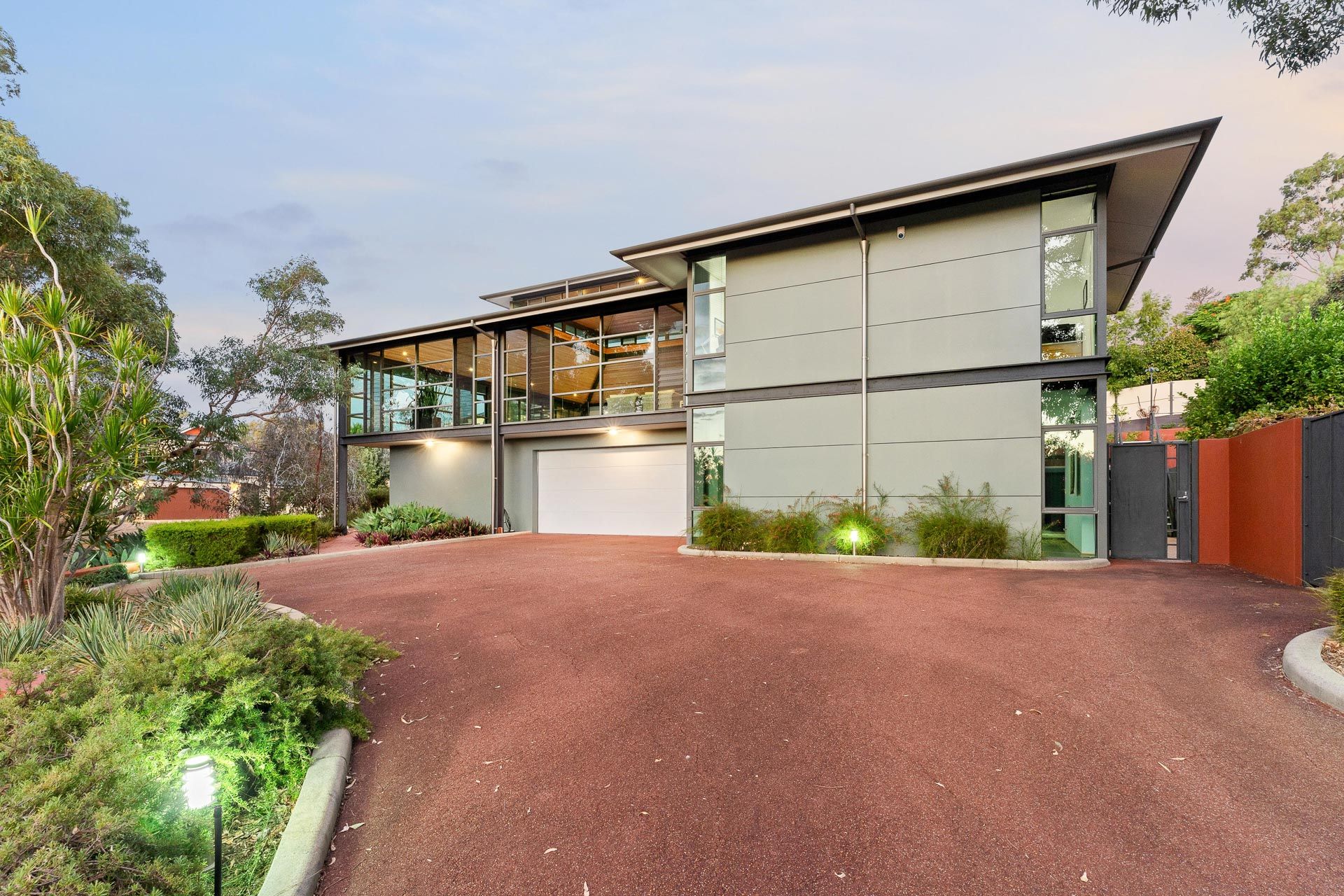 6 Newlands Grove, Gooseberry Hill, WA 6076