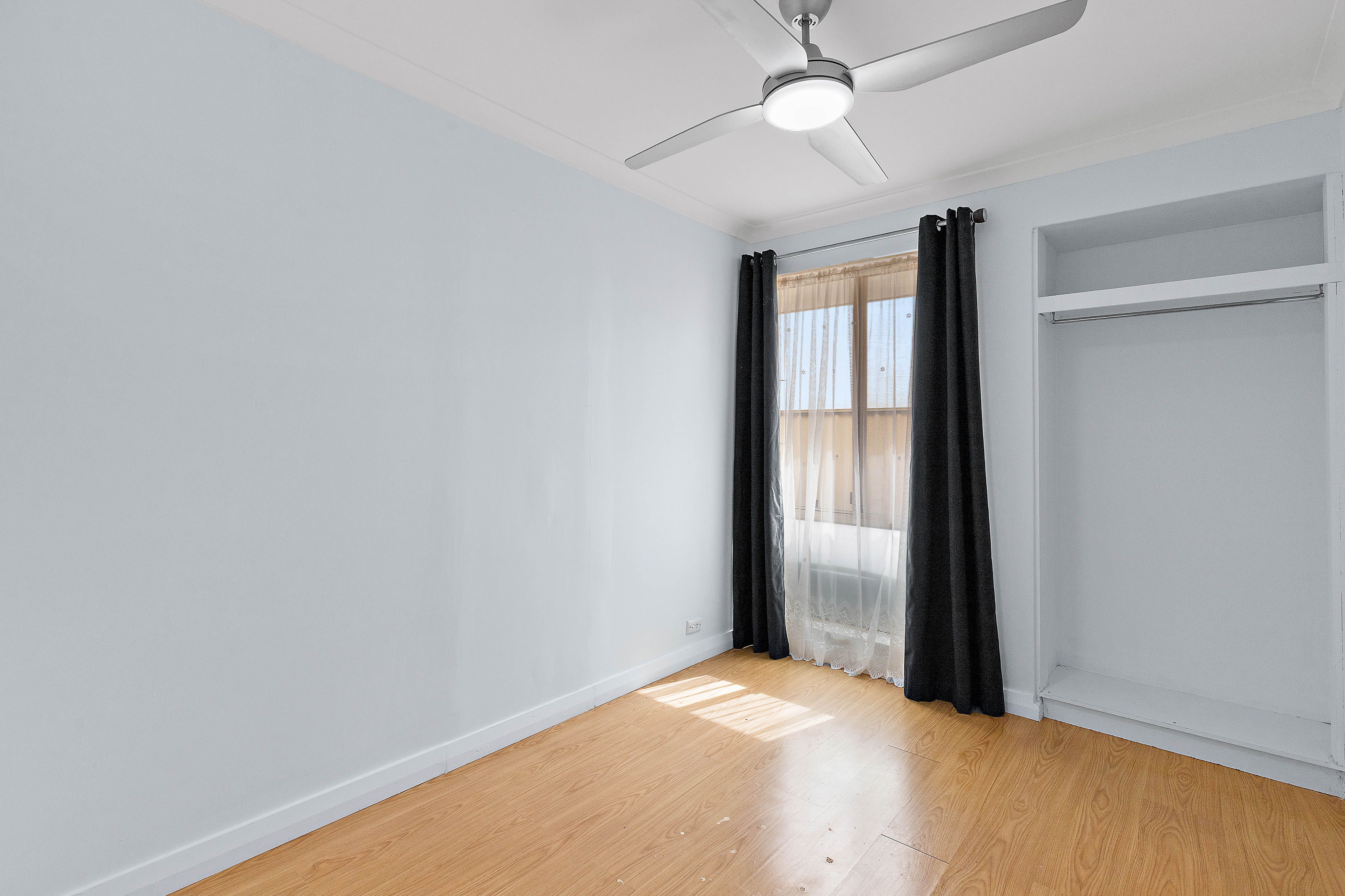 45 Tunnicliffe Street — photo 12 of 23