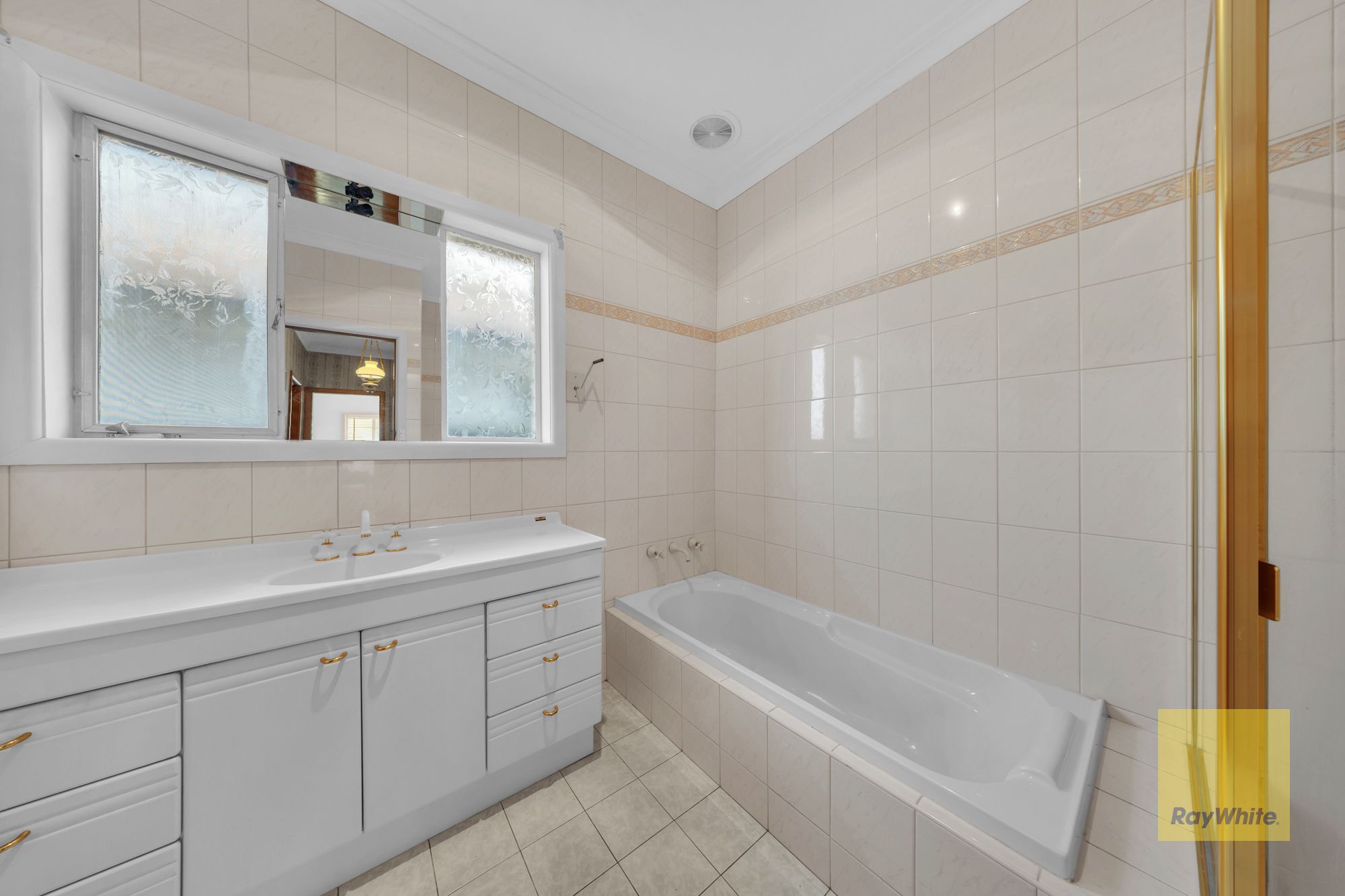 23 Elizabeth Street — photo 13 of 20