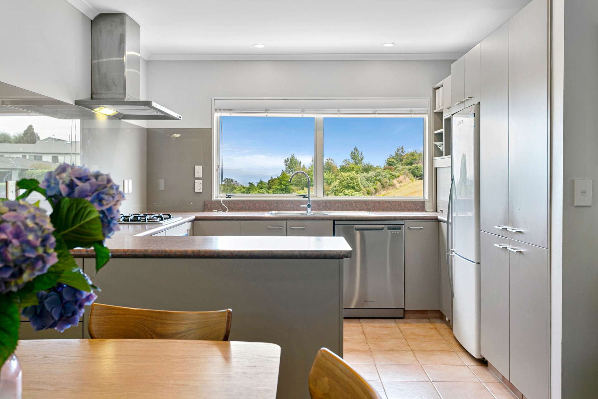 90 Birch Street photo 15