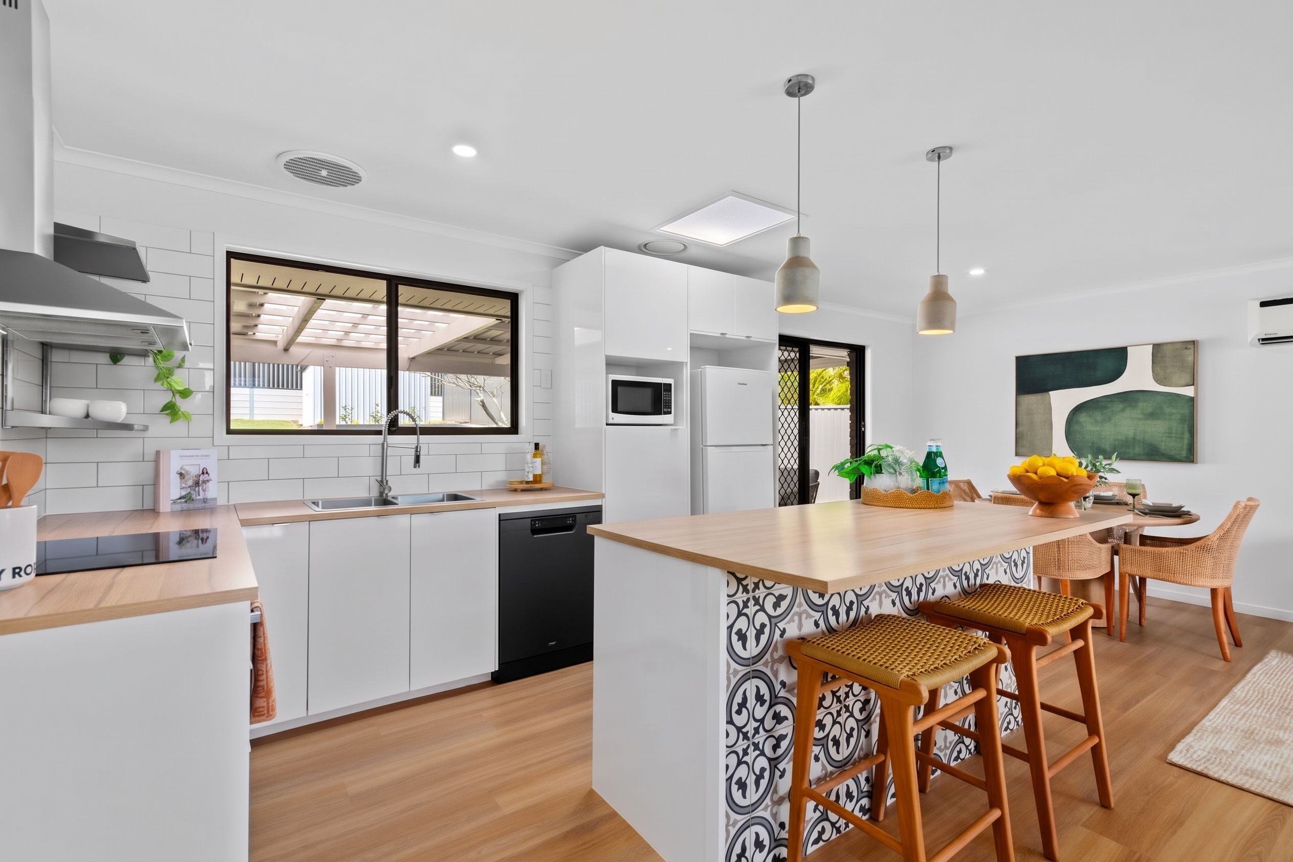 21 McKenzie Drive — photo 7 of 18