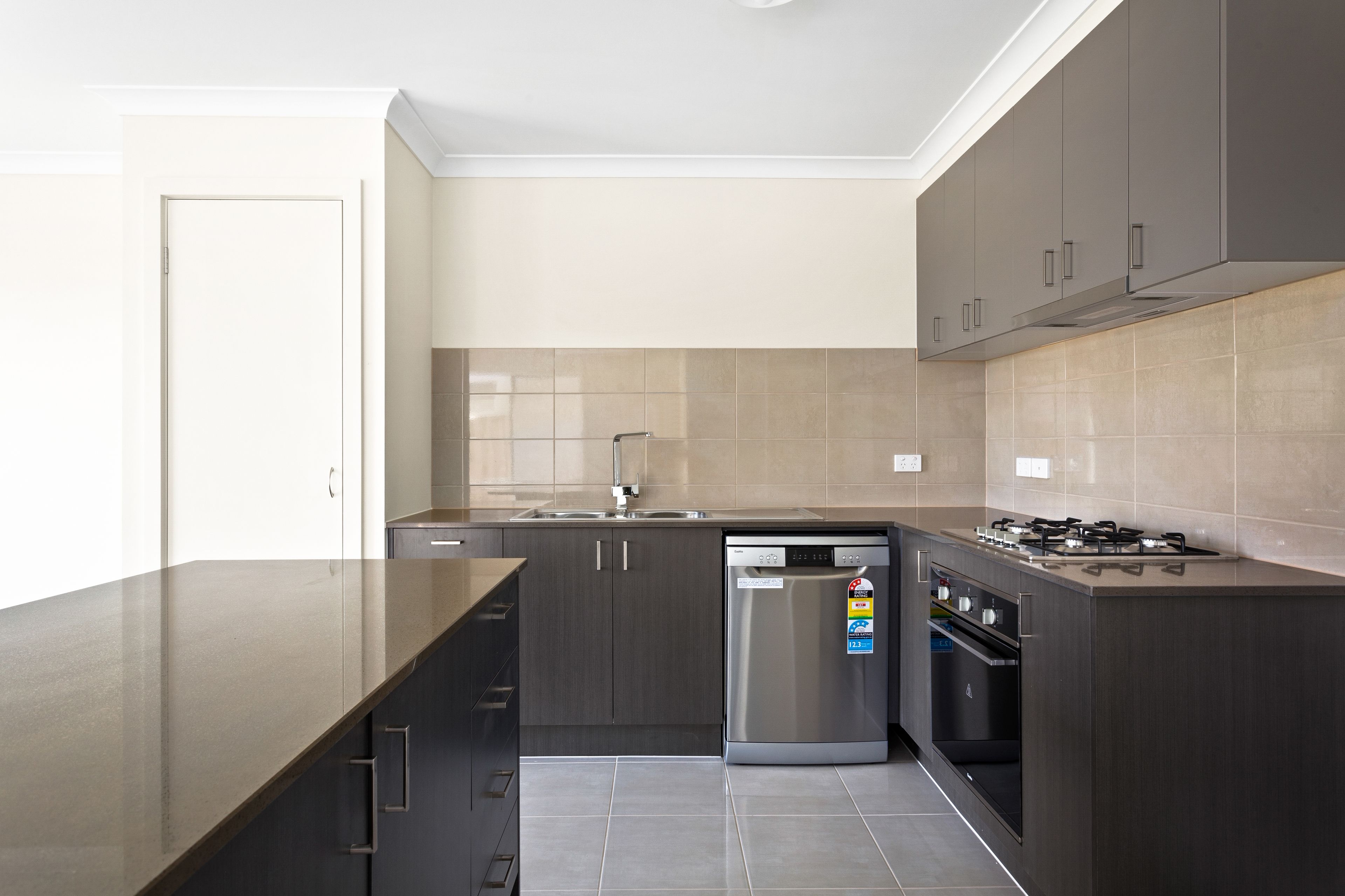 25 Orleana Way, Clyde North, VIC 3978