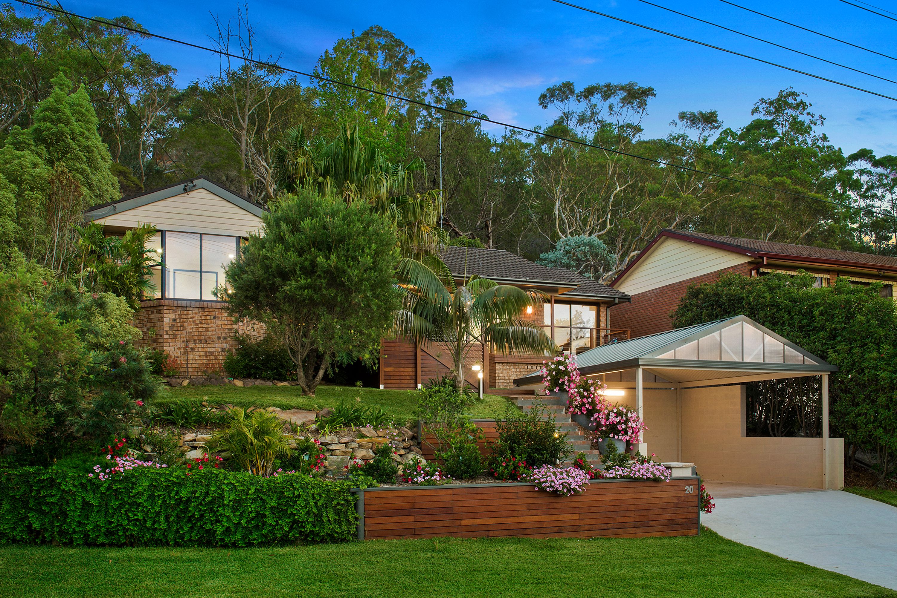 20 Bowral Close, Hornsby Heights NSW 2077