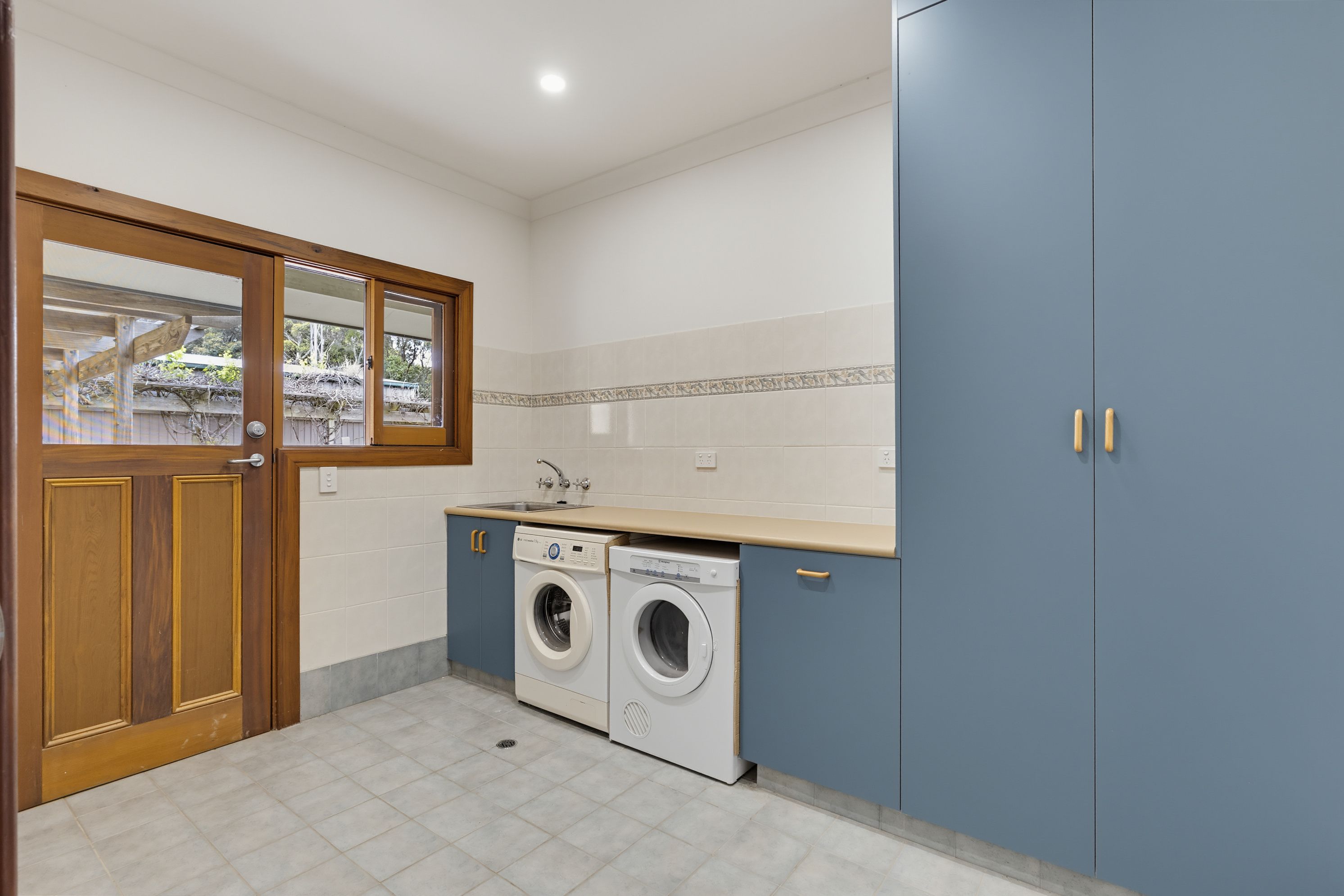 86 Three Bridges Road — photo 15 of 26