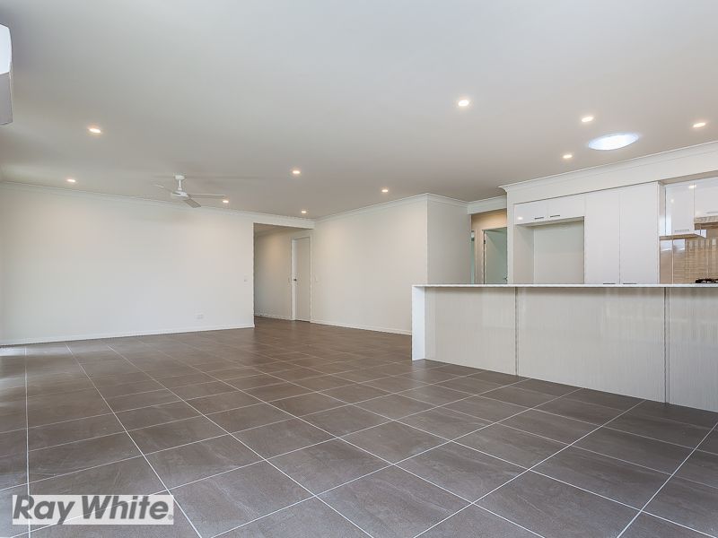 23 Macadamia Street — photo 3 of 13