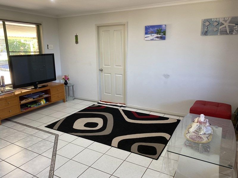 4 Satinwood Close — photo 4 of 9