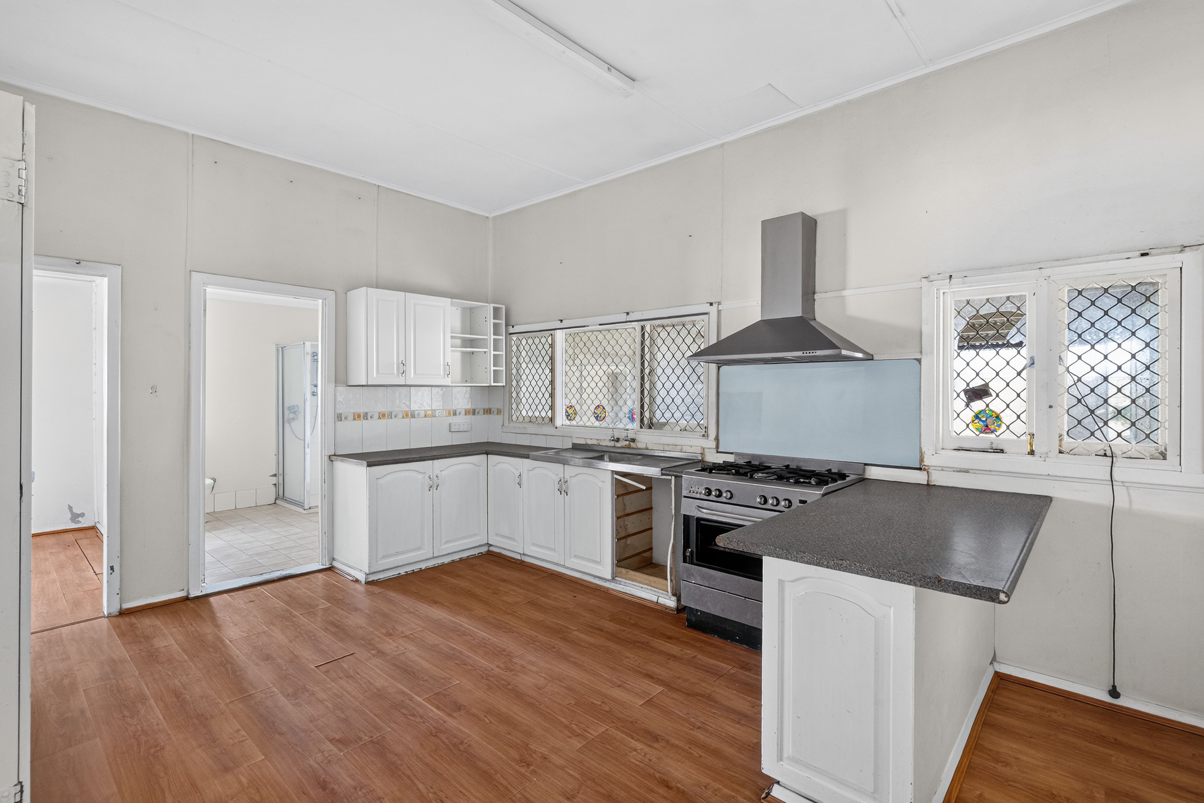 288 Robinson Avenue, Cloverdale, WA 6105