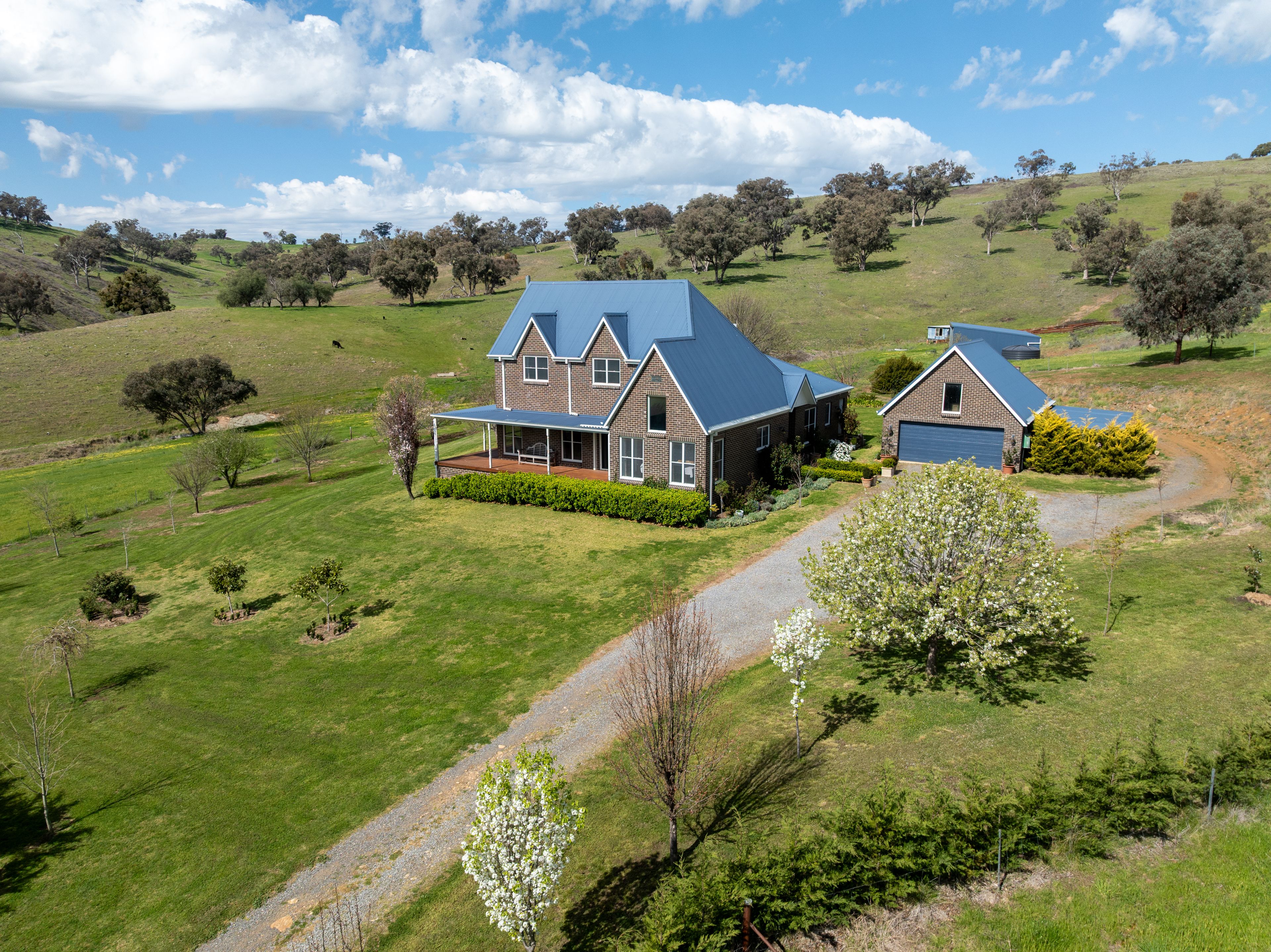 'Pemberley' 57 Bunyarra Lane — photo from Ray White Rural Orange