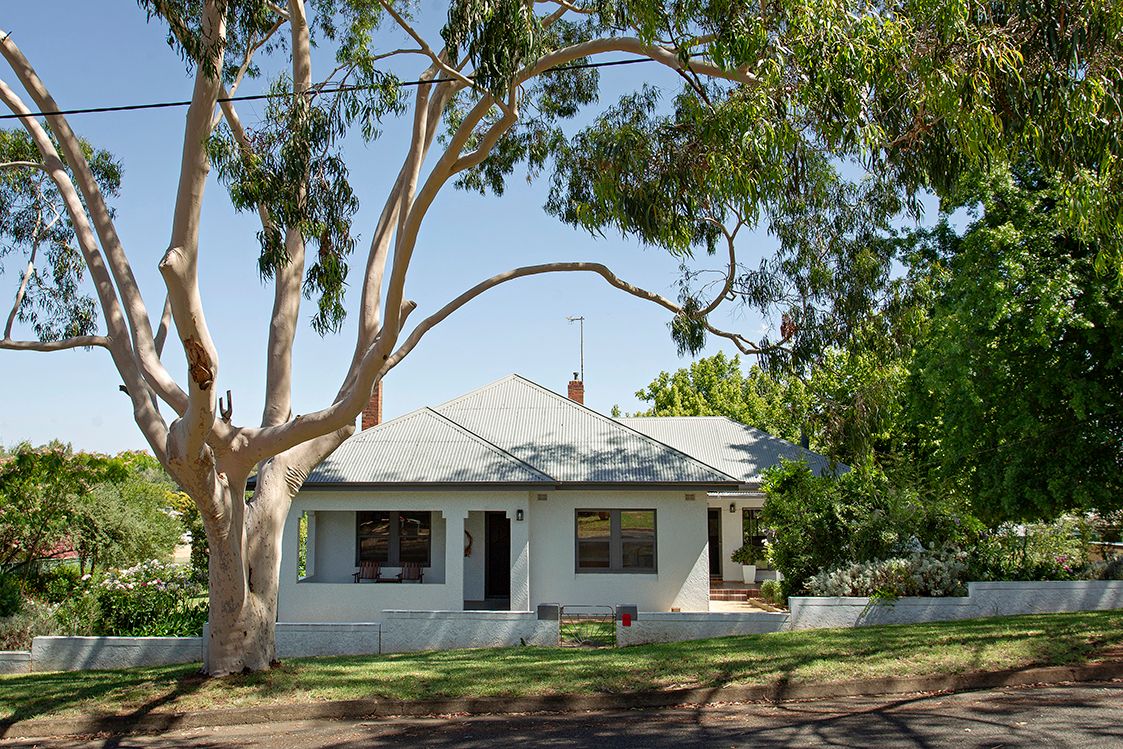 26 Prospect Street, Young NSW 2594
