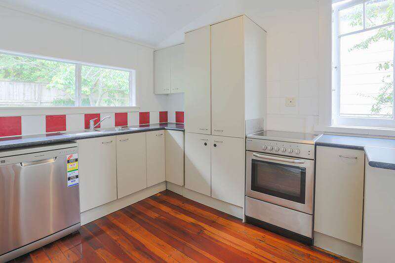 95 Rosedale Road photo 2