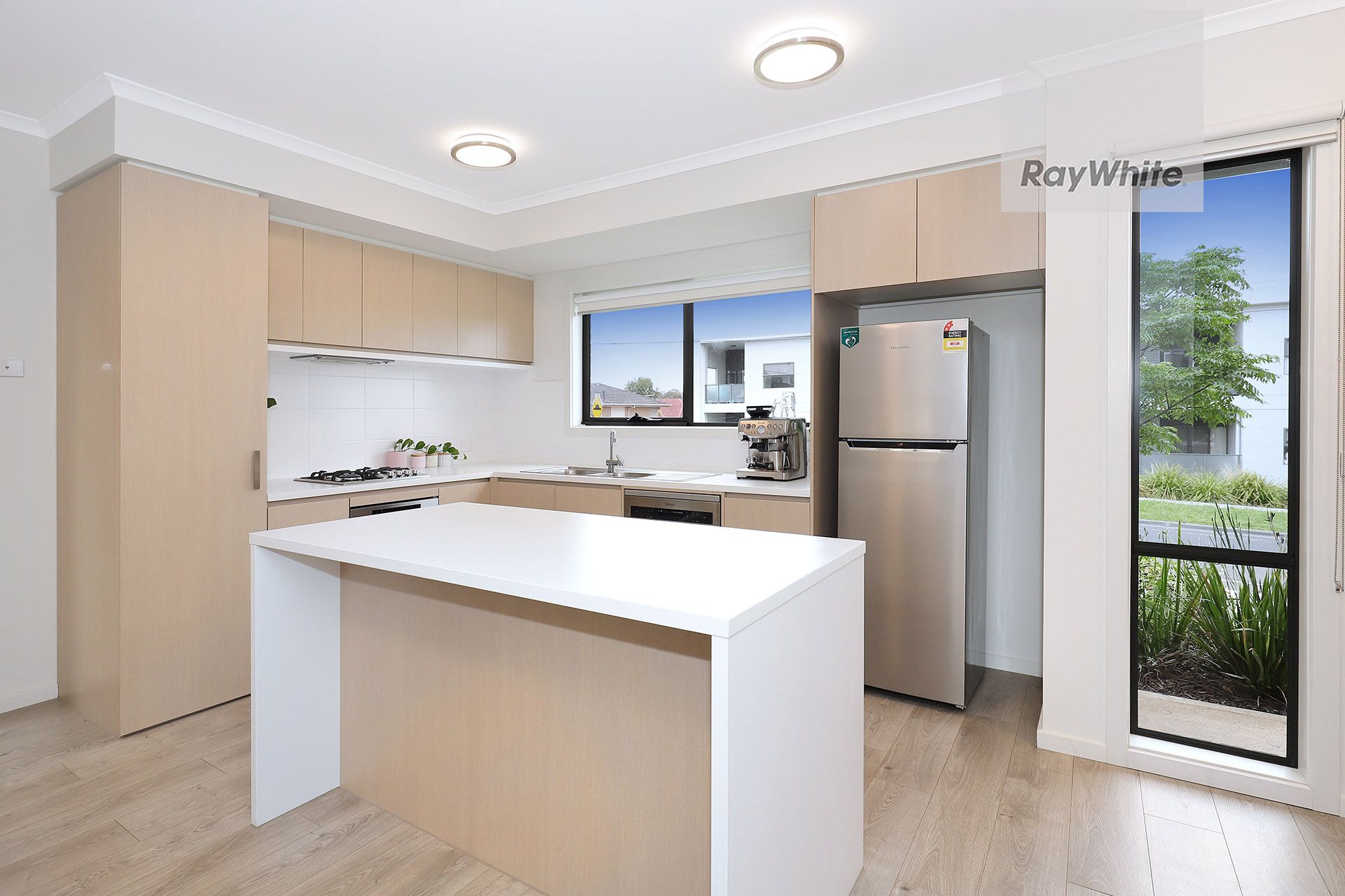 31 Erinbank Crescent, Westmeadows, VIC 3049