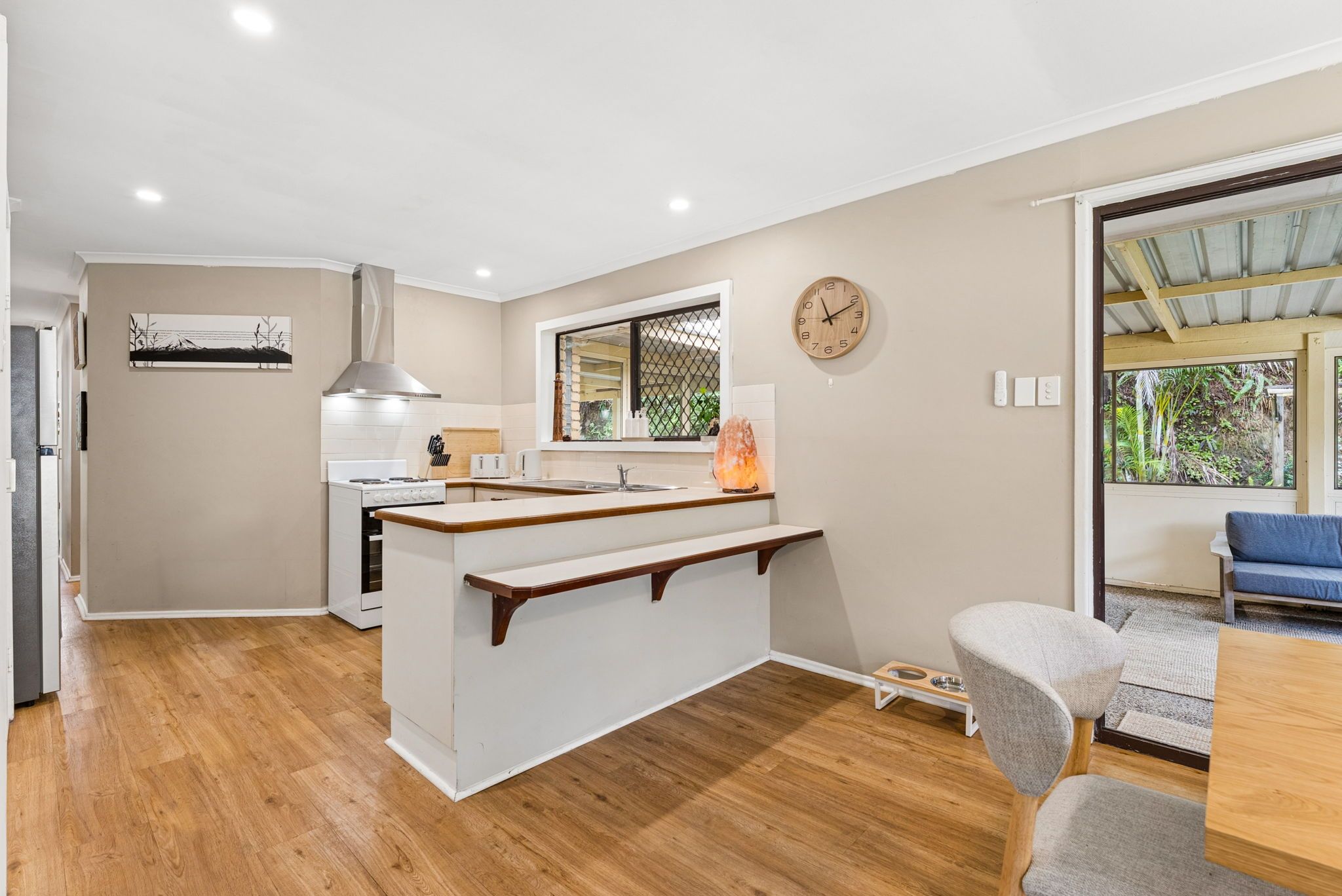 12 Parkview Street — photo 8 of 17