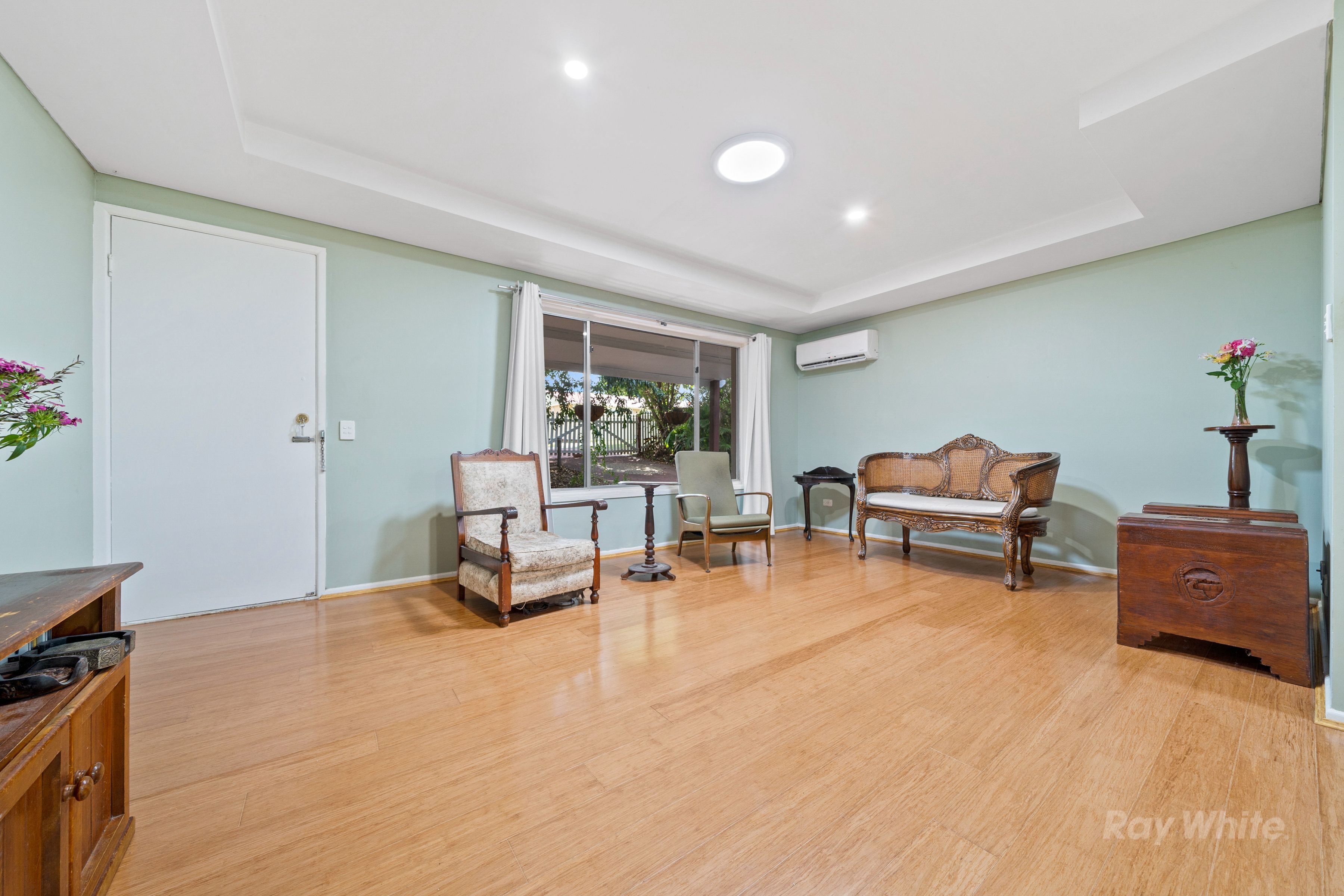 10 Woodland Crescent, Browns Plains, QLD 4118