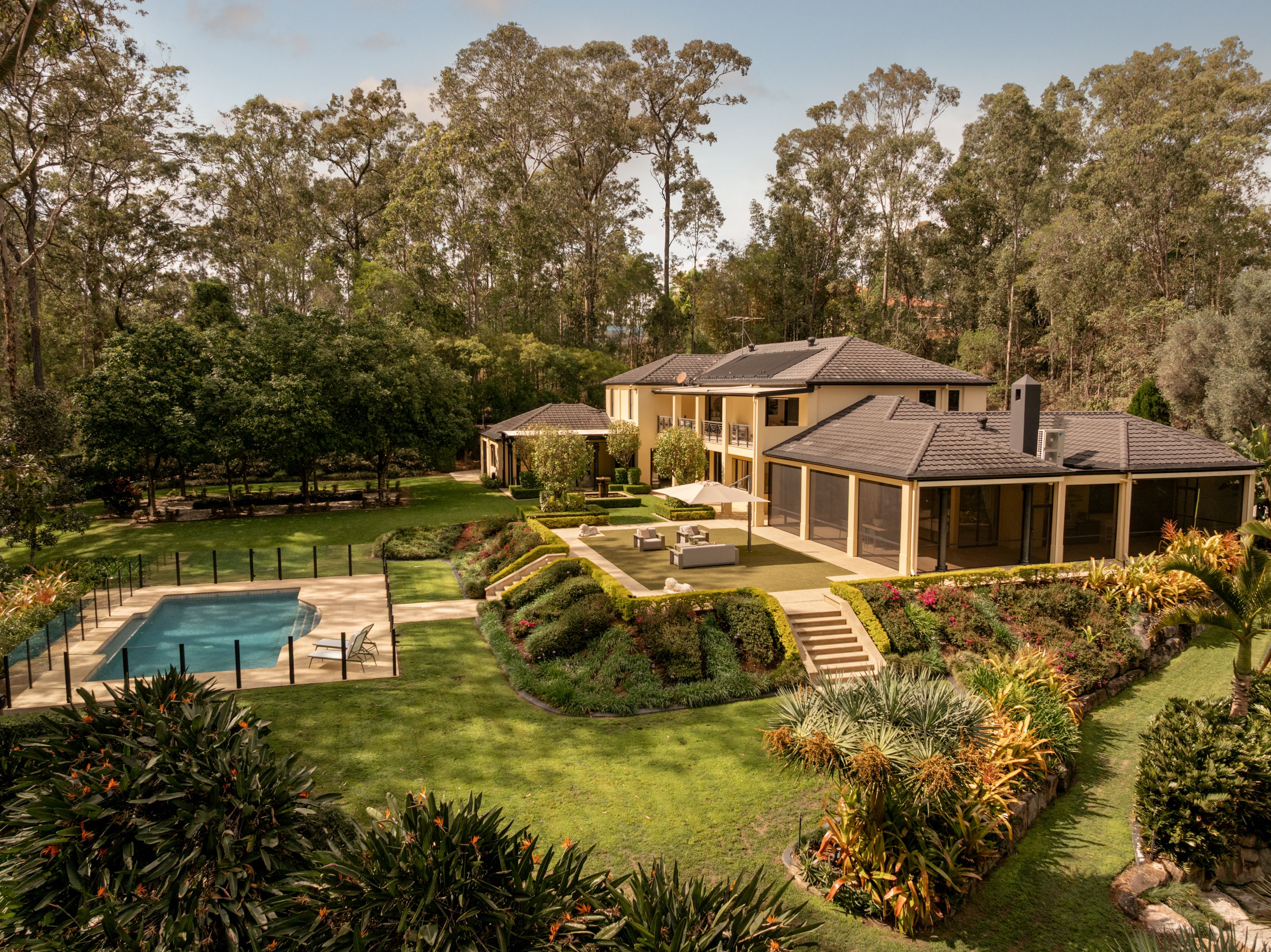240 Tinarra Crescent, Kenmore Hills, QLD 4069