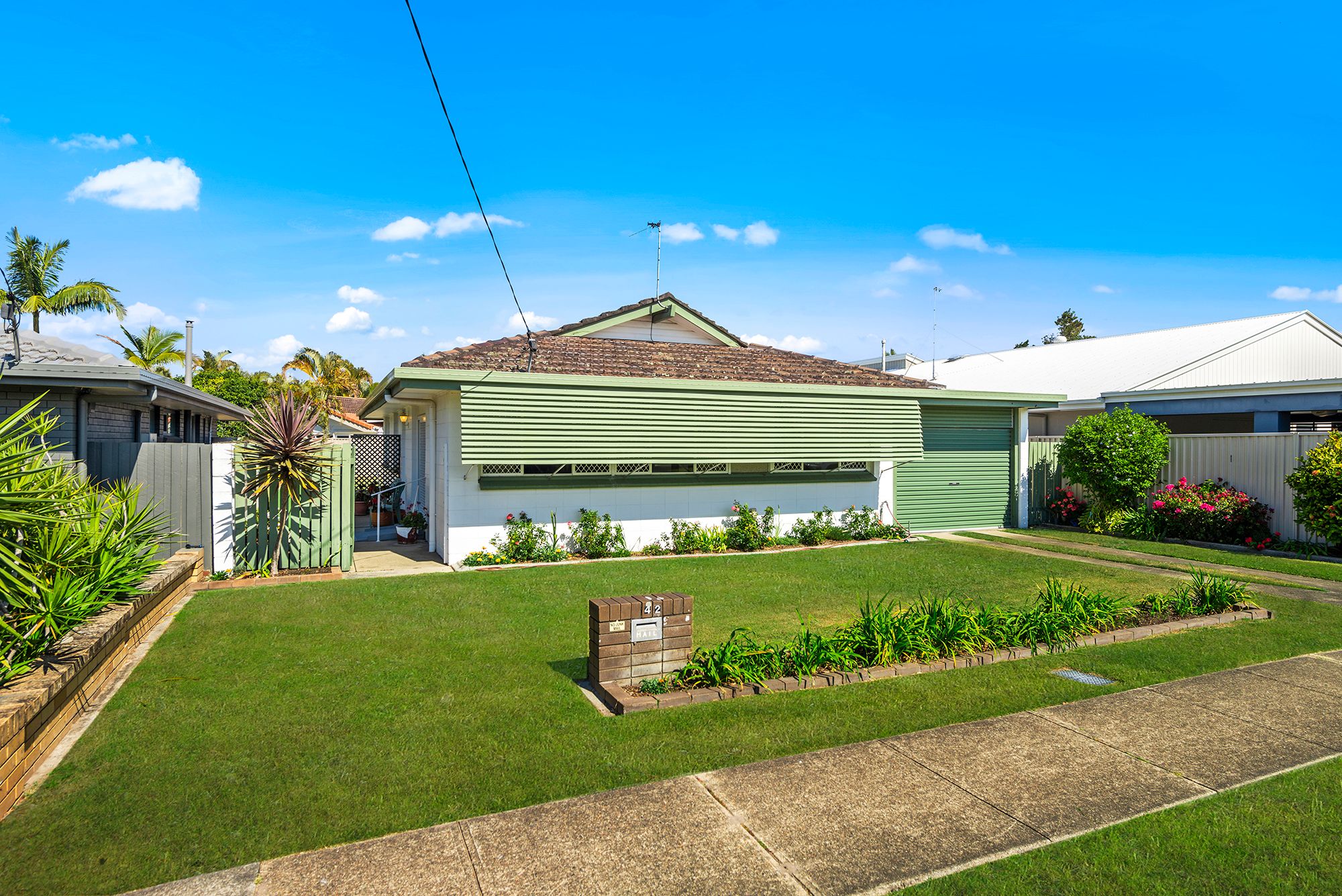 42 Twelfth Avenue, Palm Beach, QLD 4221