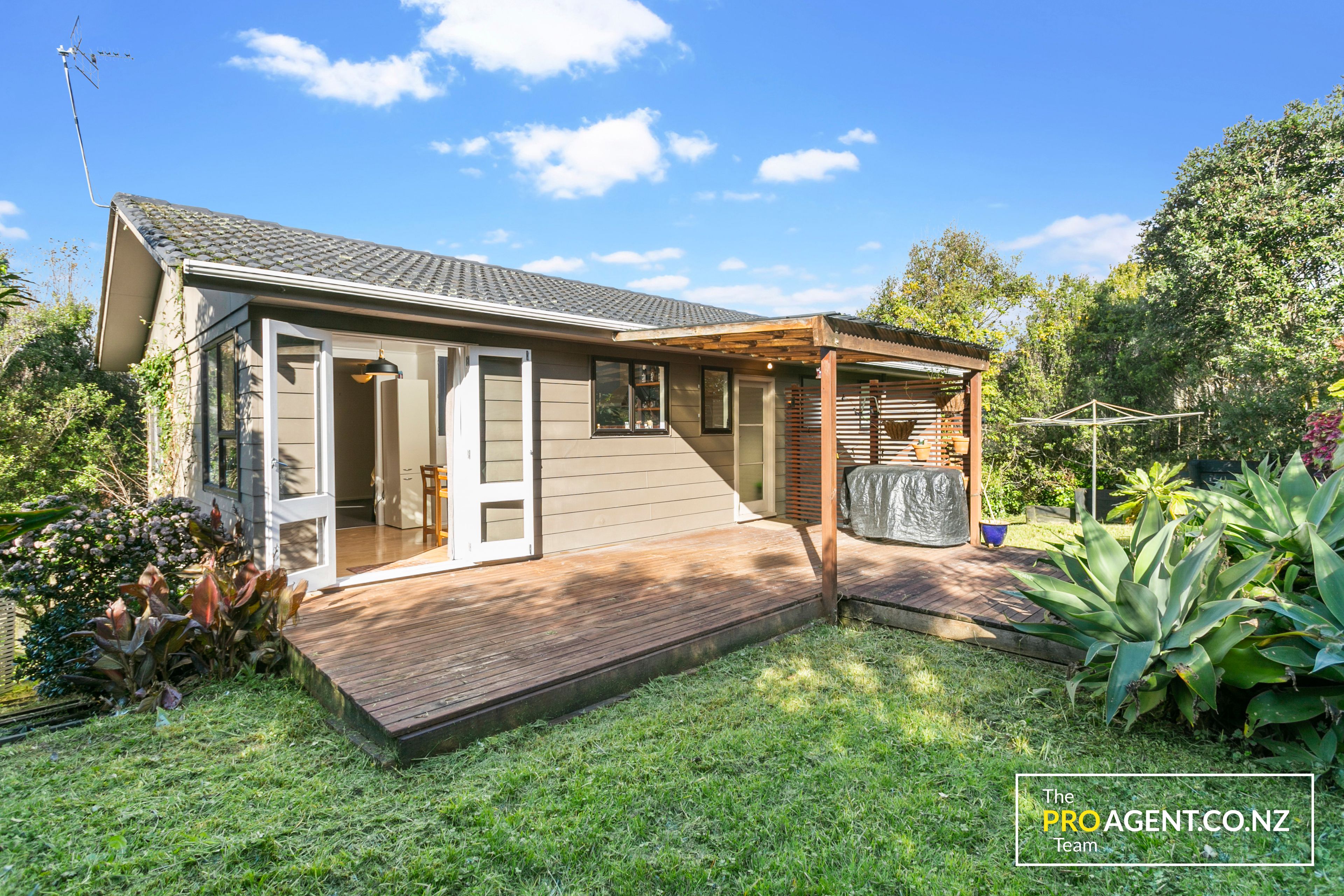 16 Panzic Place, Glen Eden, Waitakere City