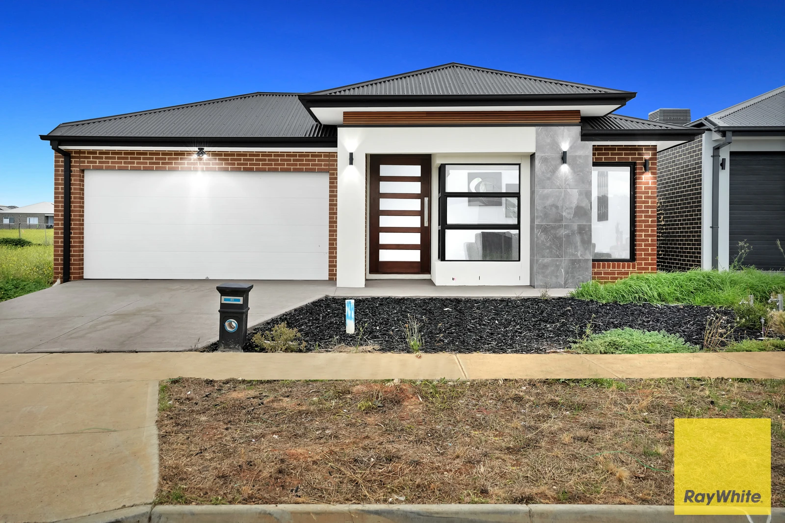 45 Rohab Crescent, Mount Cottrell, VIC 3024