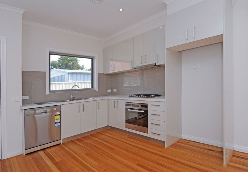 2/80 Miranda Road, Reservoir, VIC 3073