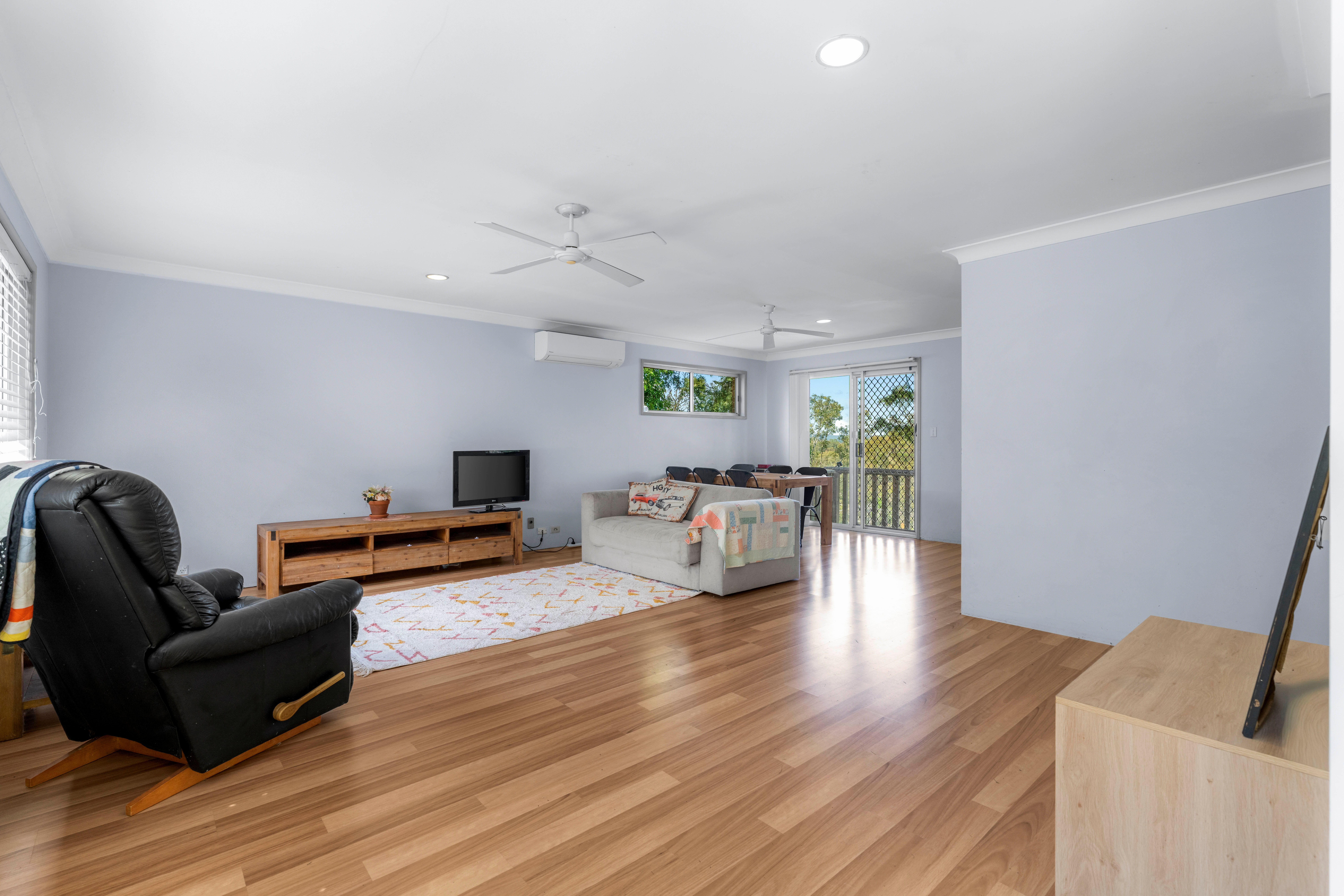 6 Dunrossil Avenue — photo 3 of 16